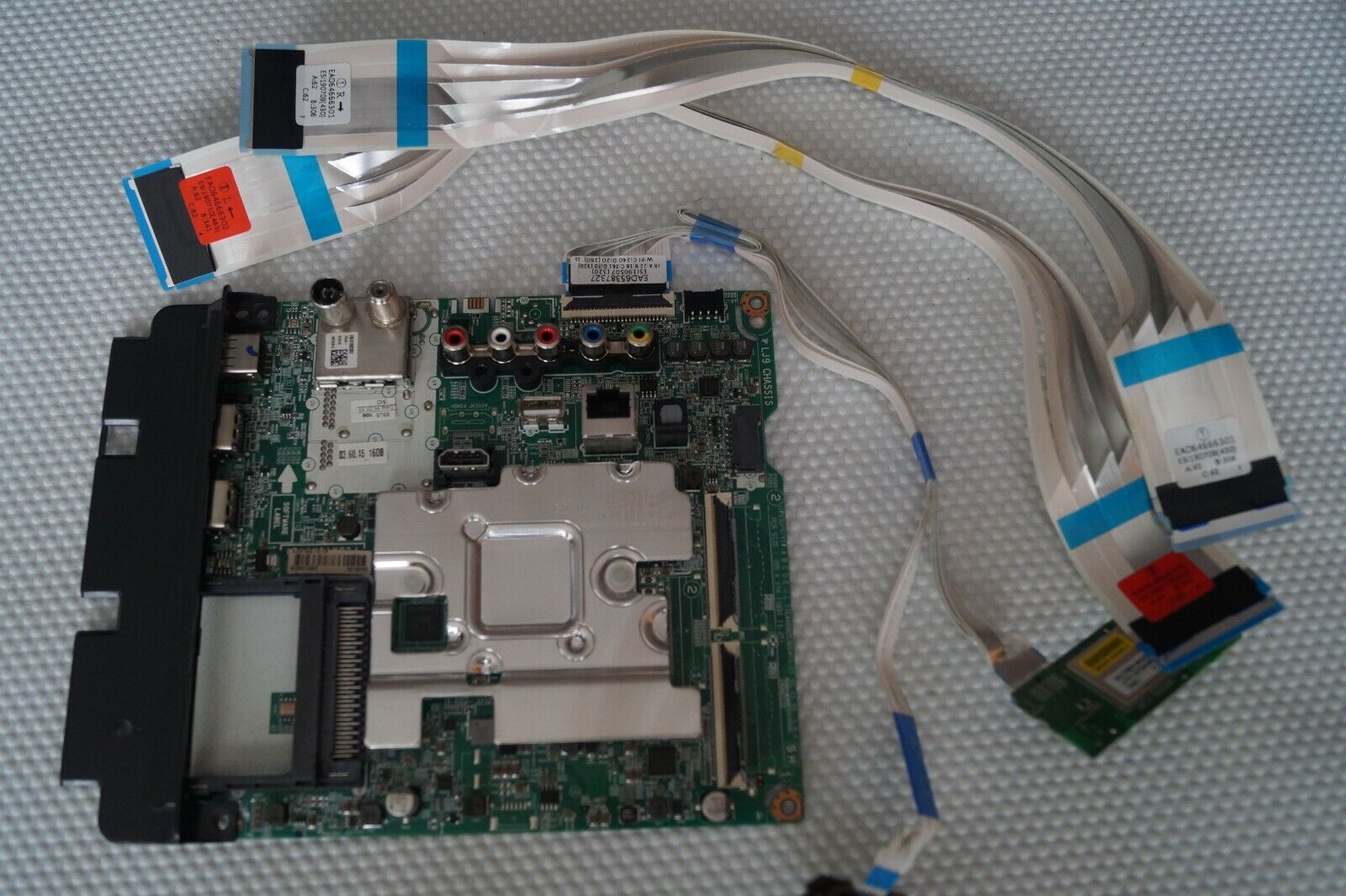 MAIN BOARD EAX68253604(1.0) 9JEBT000-011N LG 43UM7400PLB TV HC430DQG-ABXL3-A114