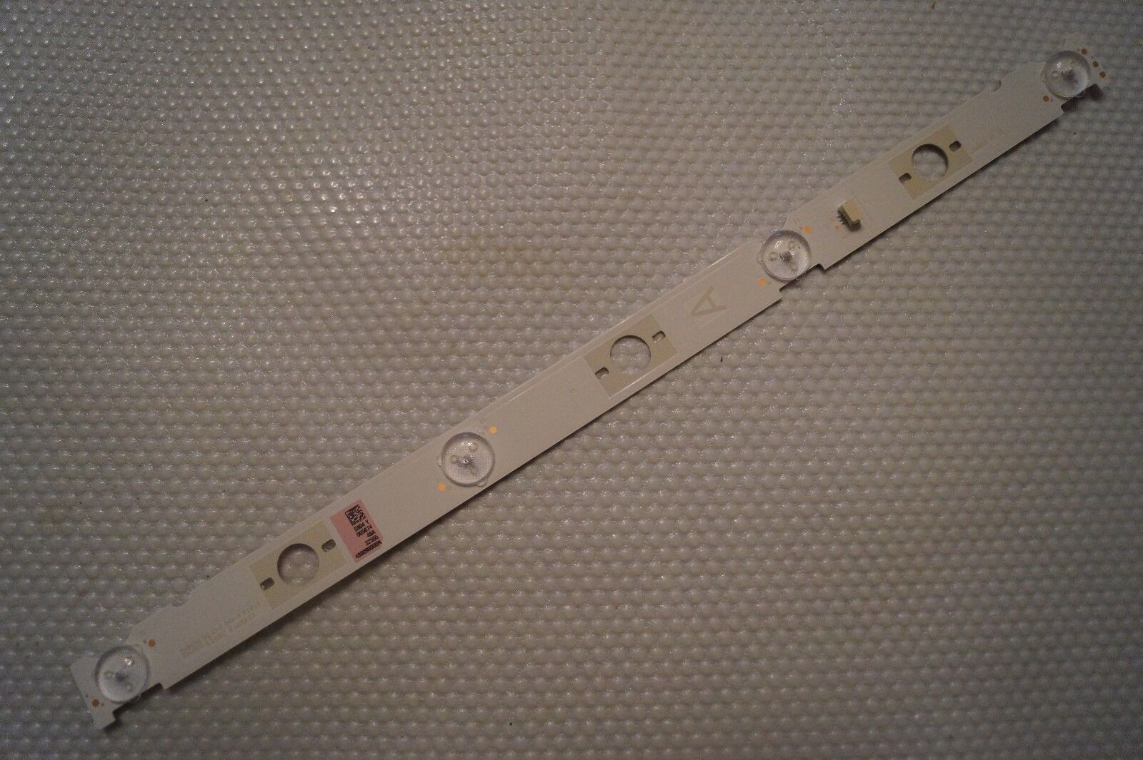 LED BACKLIGHT STRIP A LB48009 V0_03 FOR LSY480WN02-301 48″ SONY KDL-48WD653 TV