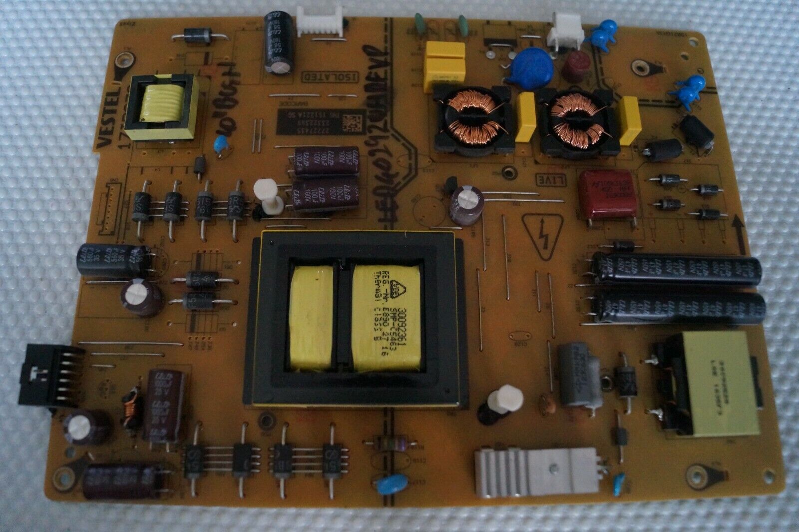 PSU POWER SUPPLY BOARD 17IPS72 23322399 FOR 40″ BUSH LED40292UHDFVP LED TV