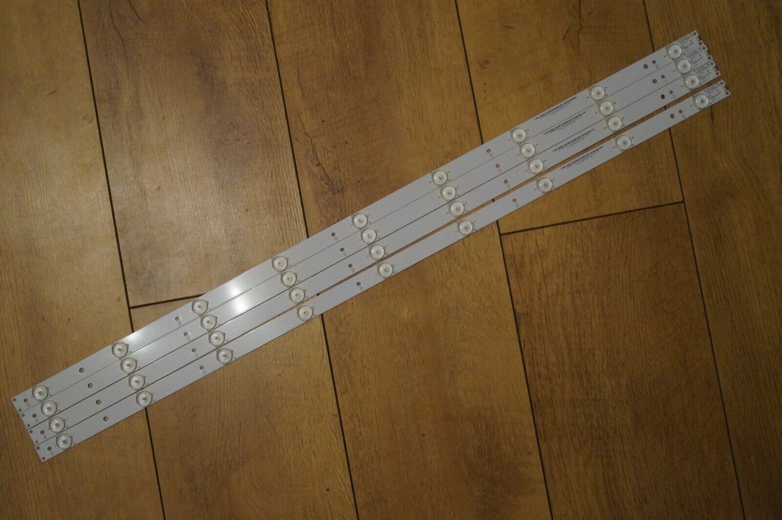 LED STRIPS SET 4x GJ-DLEDII P5-400-D409-V4 PHILIPS 40PFT4509/12 TPT400LA-J6PE1