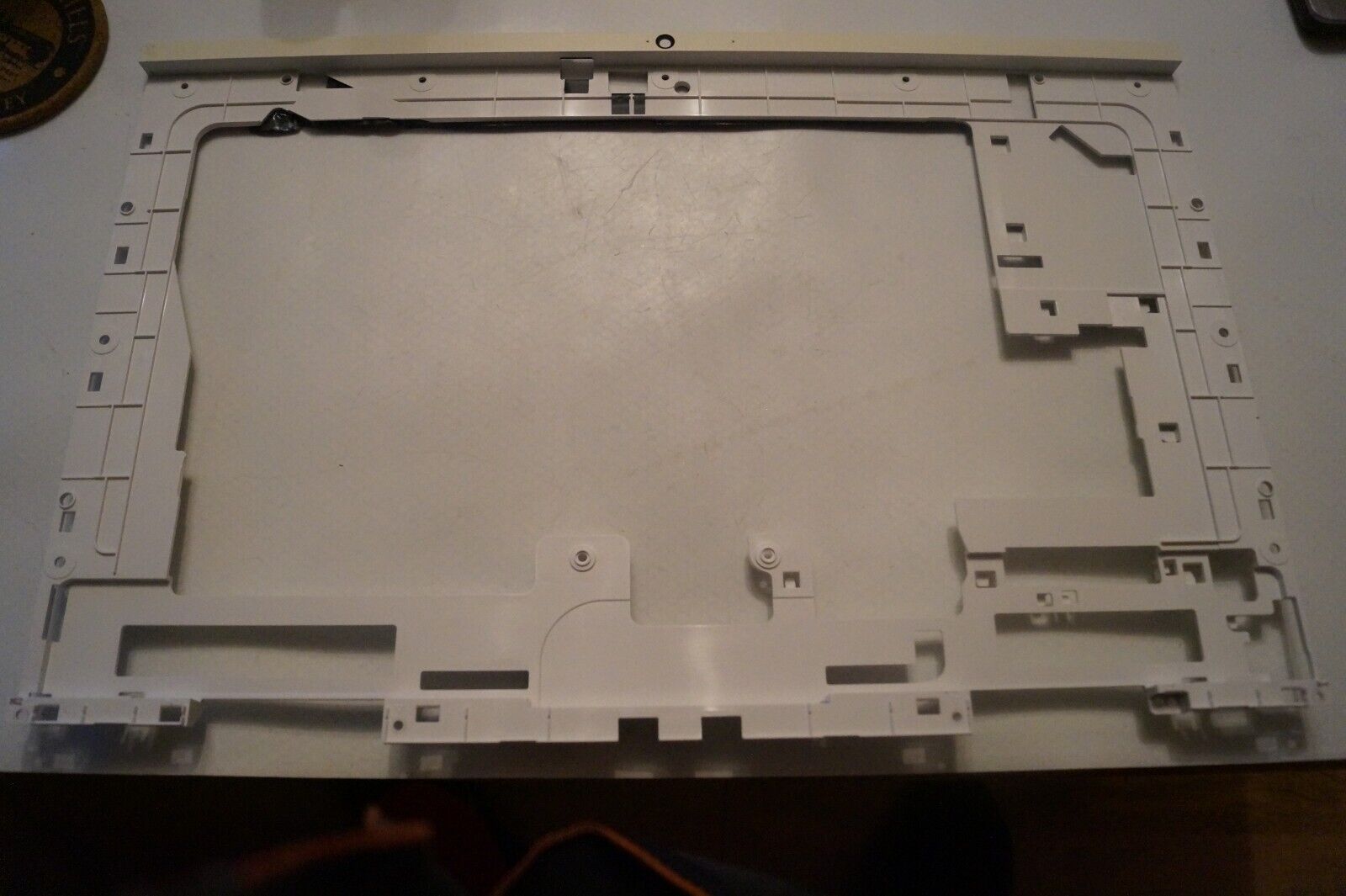 Hp 22-c0009nna AiO PC INNER CHASSIS SCREEN FRAME TFQ3IN97TP403AKN383 HP Part