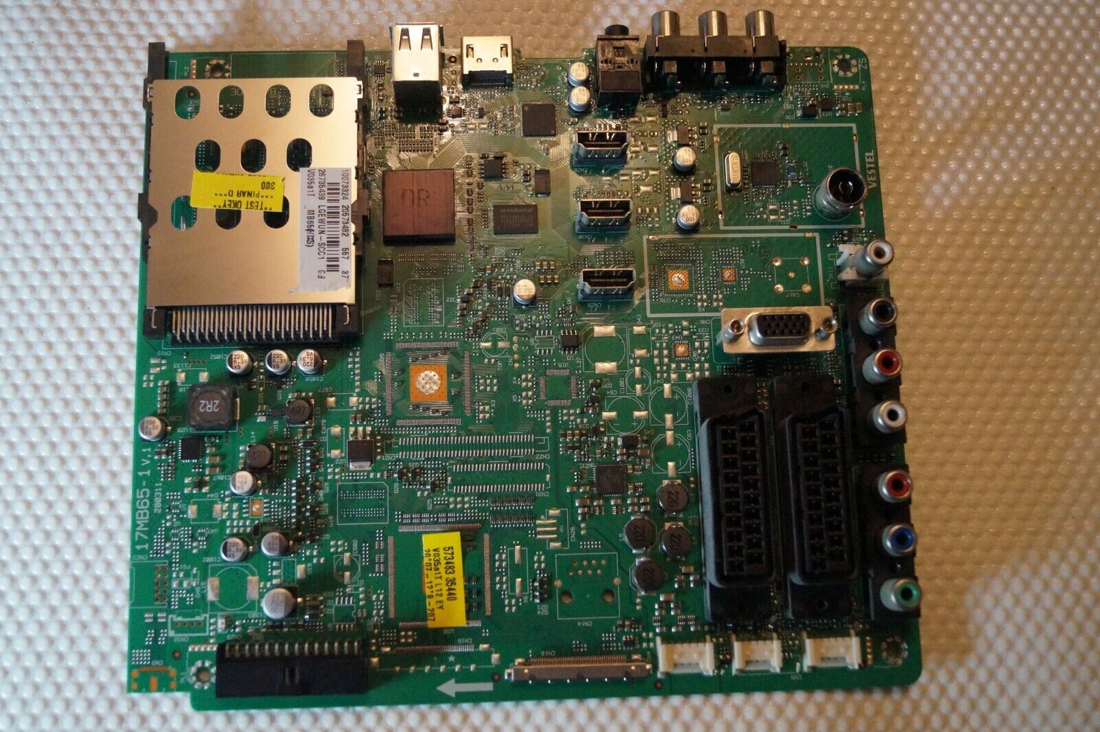 MAIN BOARD 17MB65-1 V.1 20573482 FOR 37″ TOSHIBA 37BV701B LCD TV, LC370WUE SC C1