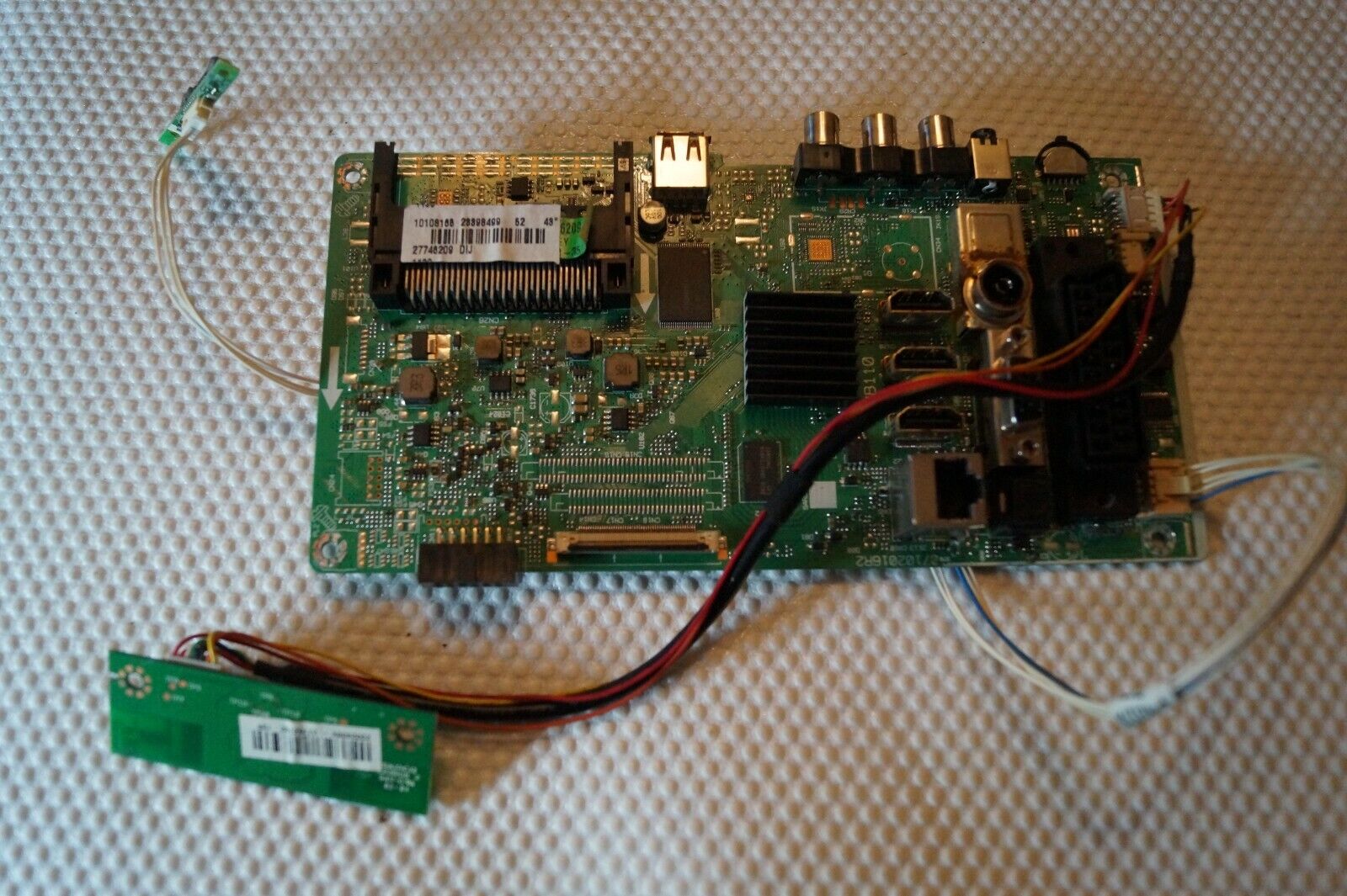 MAIN BOARD 17MB110 23398499 FOR 43″ CELCUS CEL-43FHDSB-16/1 TV VES430UNDL-2D-N12