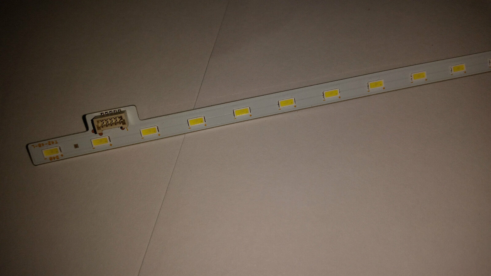 LED BACKLIGHT STRIP T42-40-R FOR AUO PANEL T420HVF06.1 FROM 42″ SONY KDL-42W706B