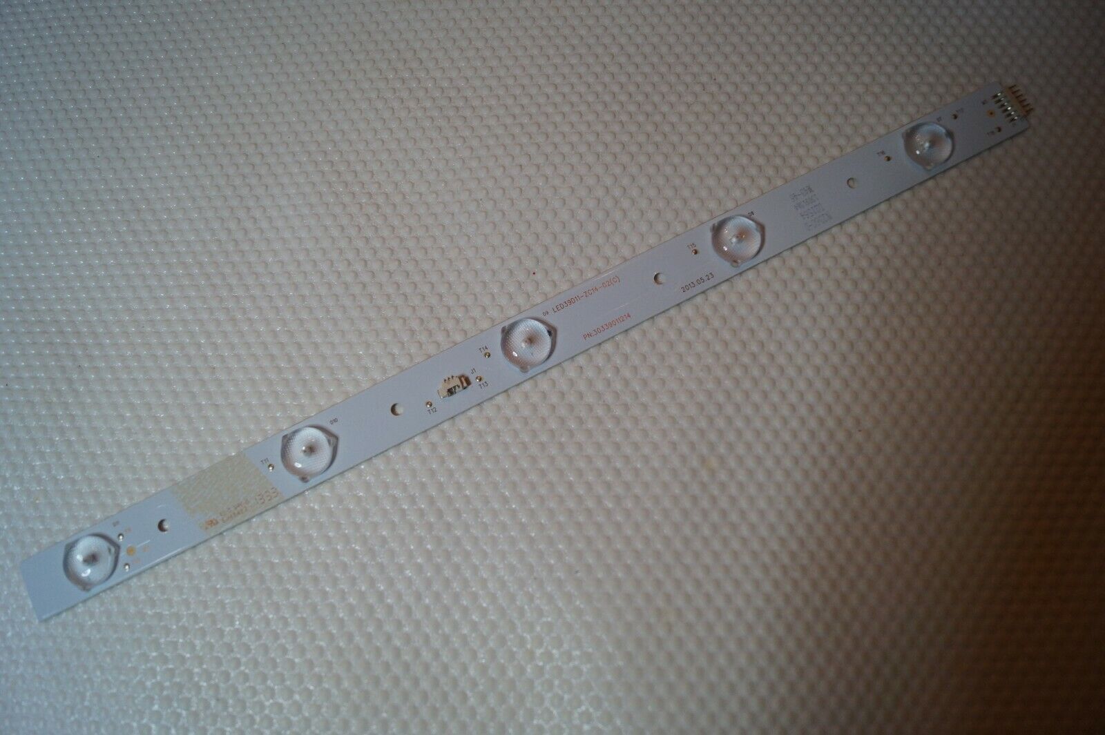 LED STRIP 30339011214 FOR 39″ POLAROID MHDV3911-S7 LED TV, SCREEN: T390HVN01.0