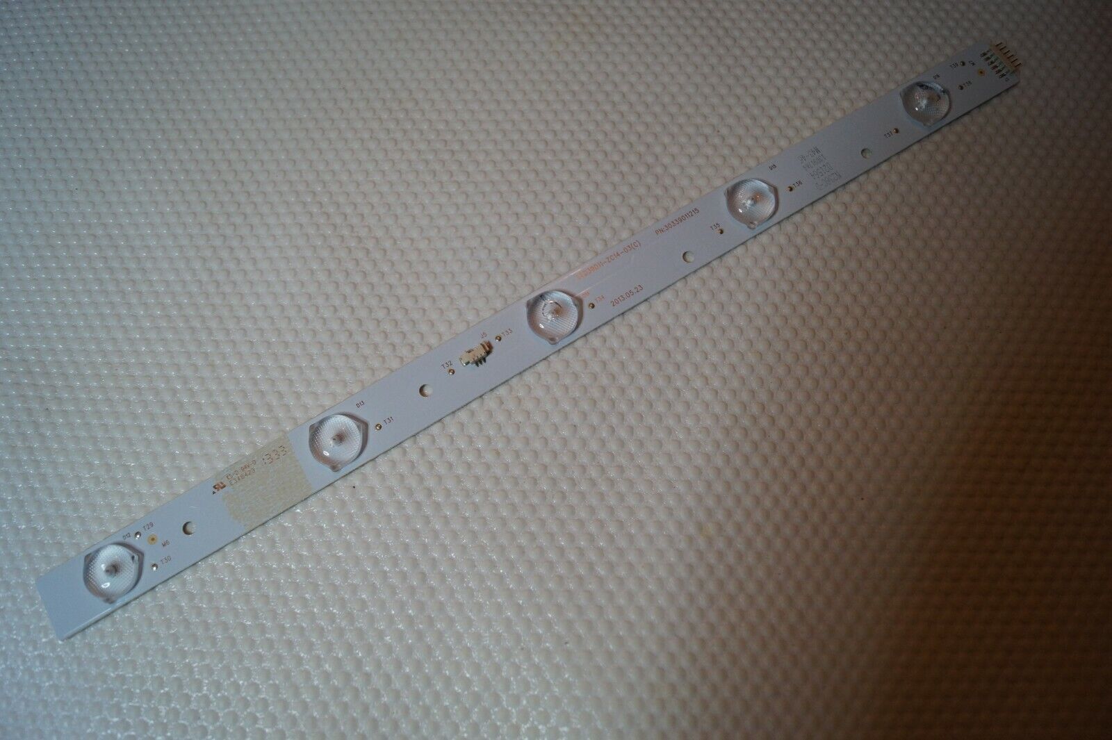 LED STRIP 30339011215 FOR 39″ POLAROID MHDV3911-S7 LED TV, SCREEN: T390HVN01.0