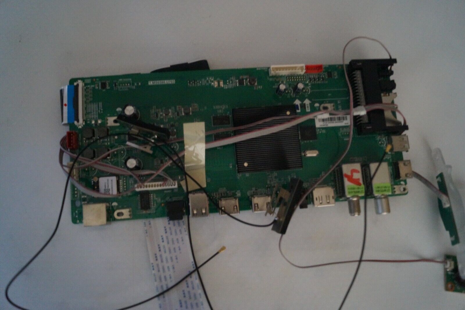 MAIN BOARD TP.MS6586.U703 FOR 40″ SHARP 40BJ3K LED TV, SCREEN: LSC400FN05-8