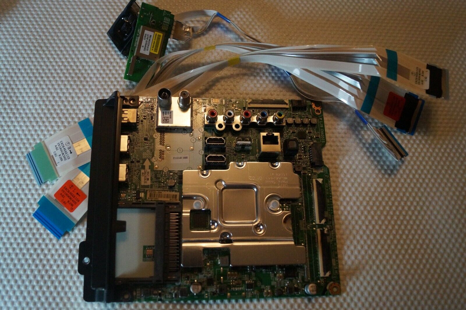 MAIN BOARD EAX68253604(1.0) EBT66101303 LG 43UM7500PLA TV, HC430DQG-SLXR1-A14X