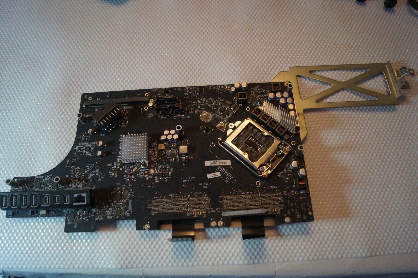 Apple iMac 27″ A1312 Mid-2011 Main Logic Board 820-2828-A NO CPU Motherboard