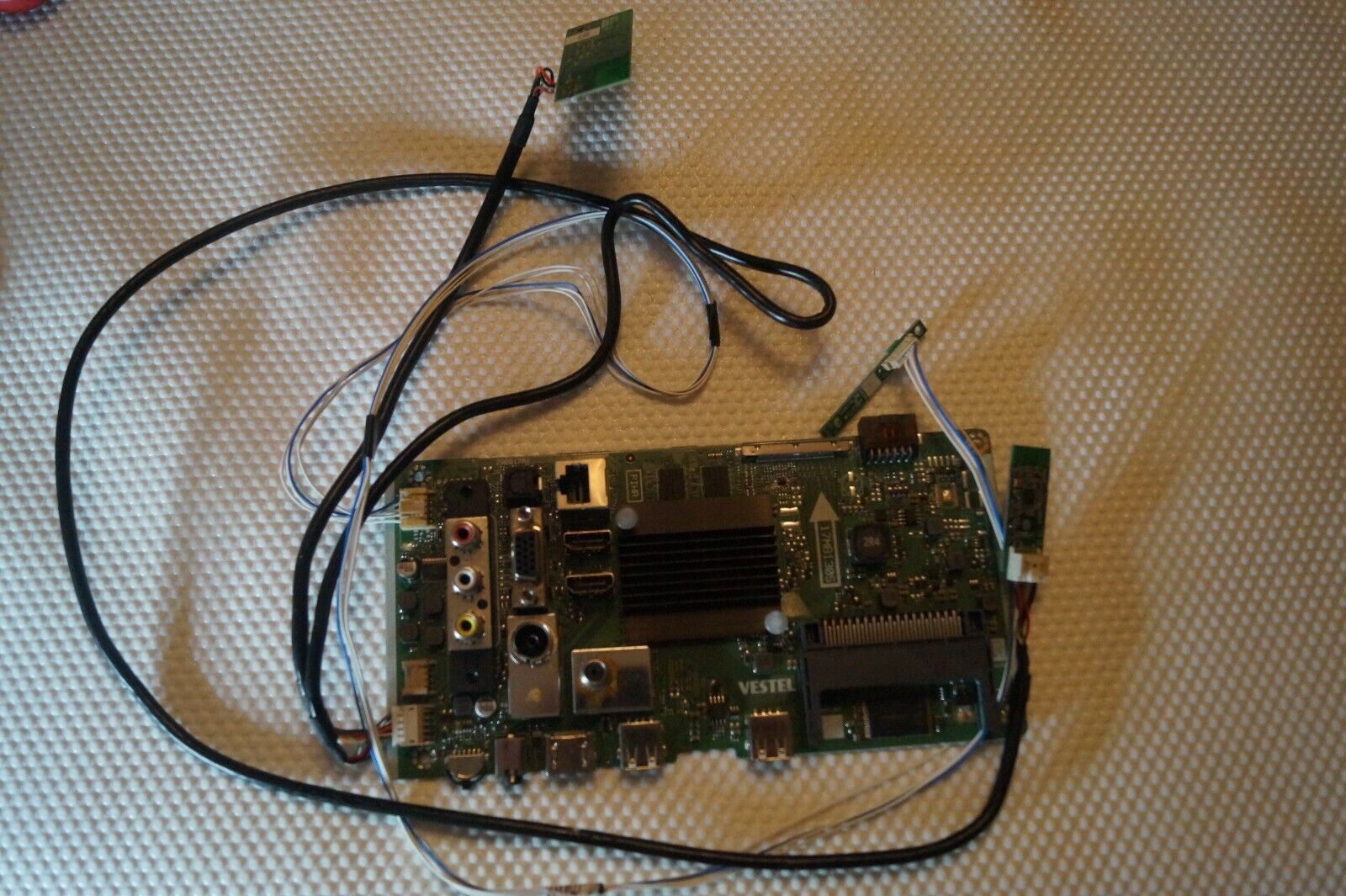 MAIN BOARD 17MB130S 23495629 FOR 43″ TOSHIBA 43T6863DB TV, VES430QNYL-2D-N01