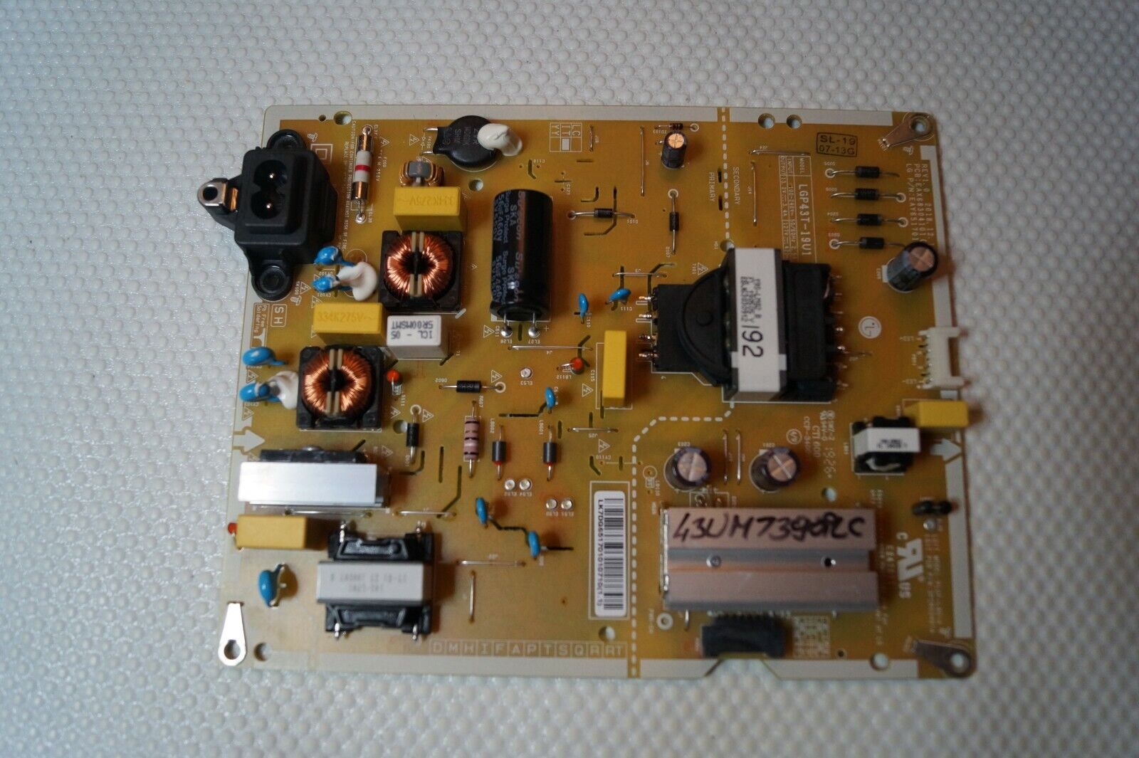 PSU POWER SUPPLY BOARD EAX68304101(1.7) EAY65170101 LG 43UM7390PLC 43UM7500PLA