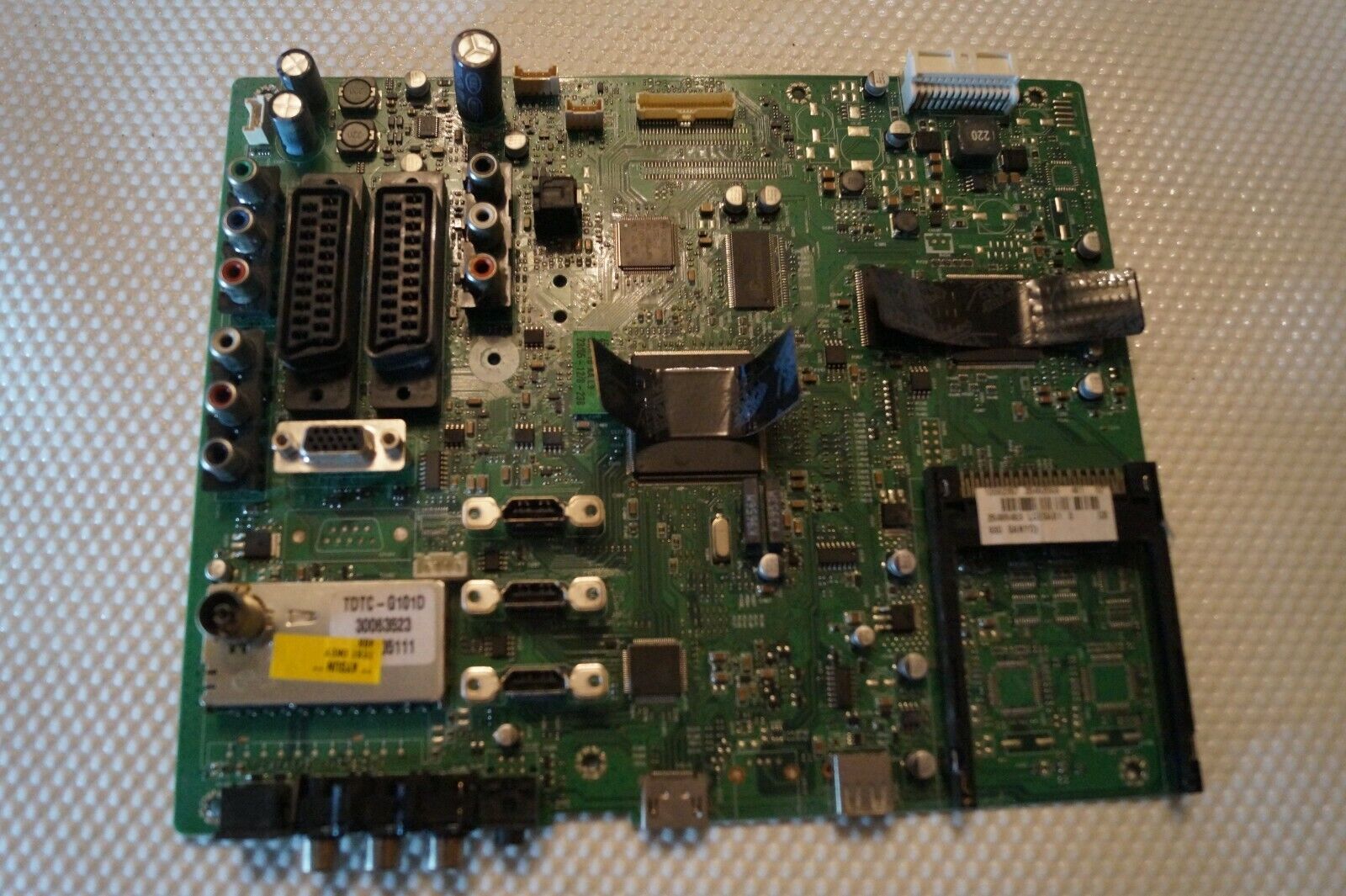 MAIN BOARD 17MB35-4 20452055 FOR 32″SANYO CE32FD90-B TV, SCREEN: LC320WUN SA B1