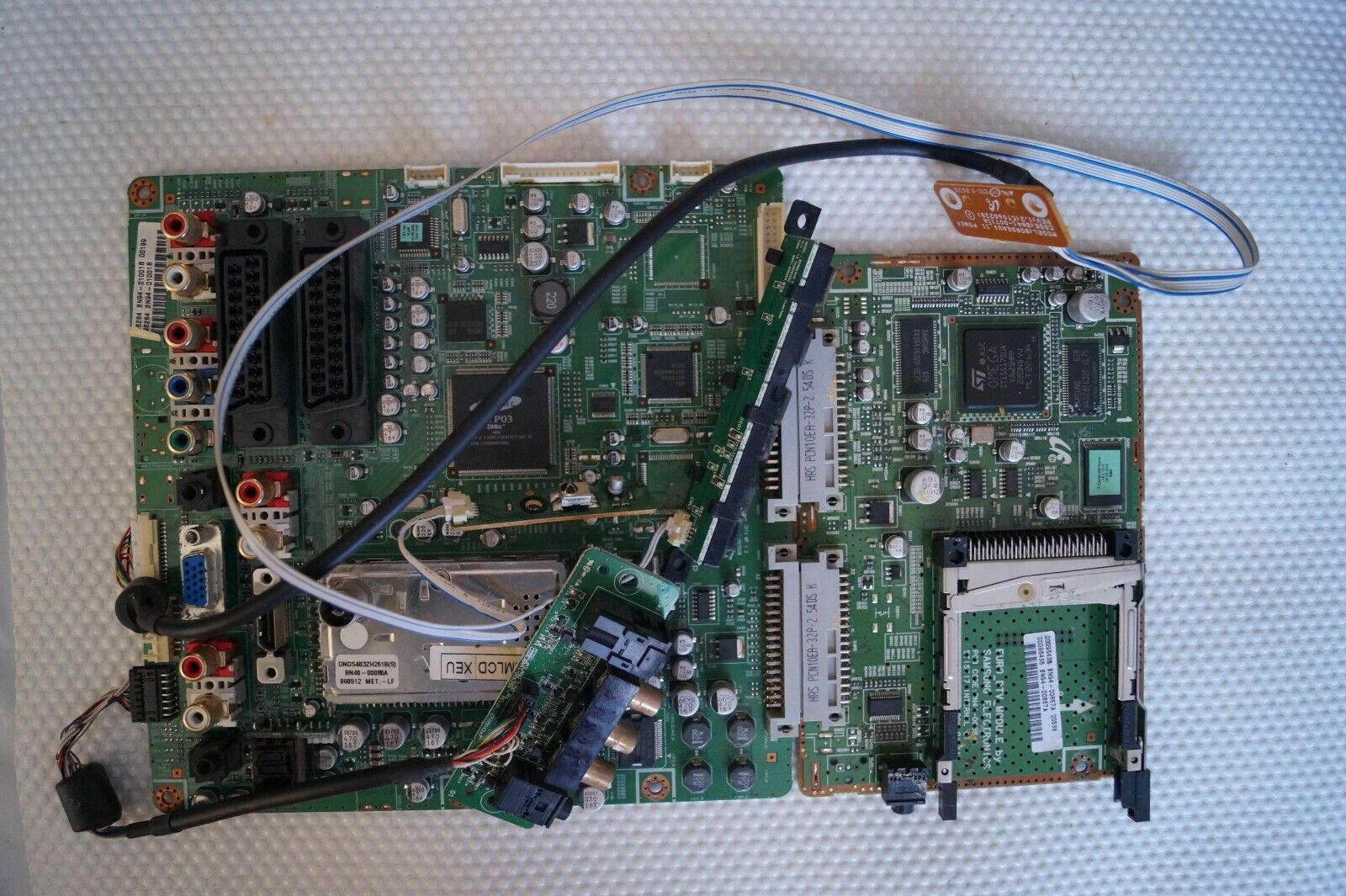 MAIN BOARD BN94-00867A BN41-00684A FOR 40″ SAMSUNG LE40R74BD LTA400WT-L01