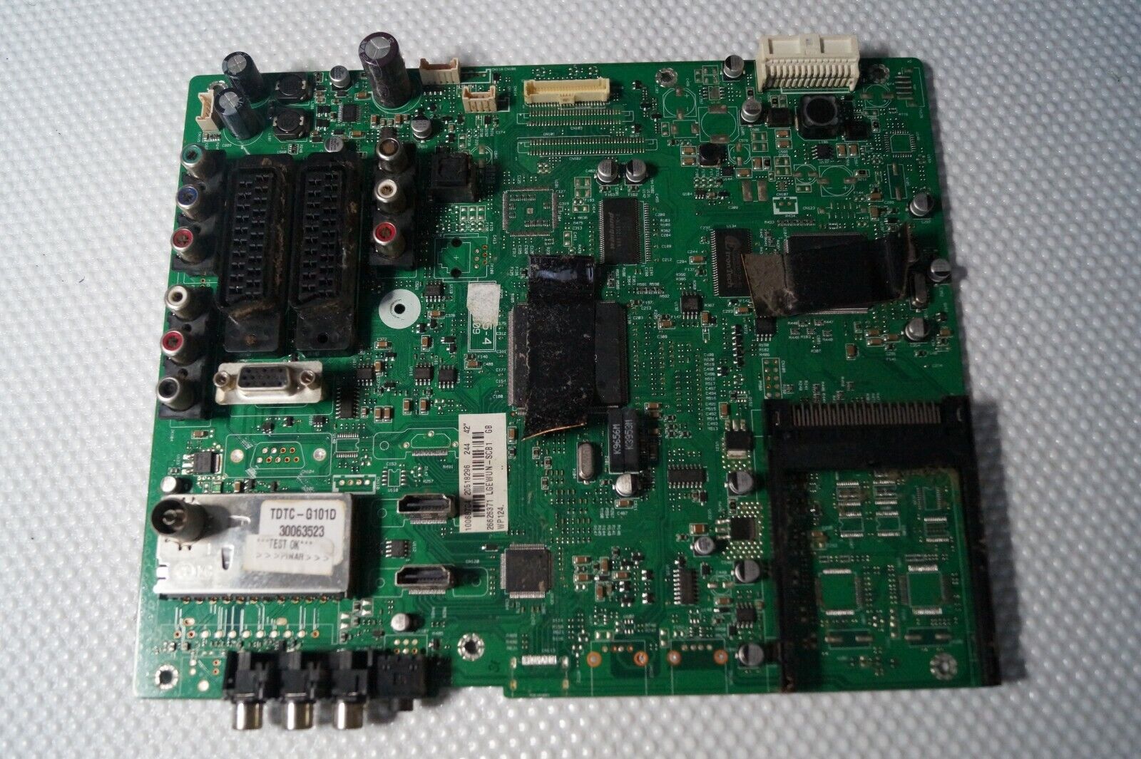 MAIN BOARD 17MB35-4 20518296 42″ MURPHY 42883 FHD DIGITAL LCD TV, LC420WUN SC B1