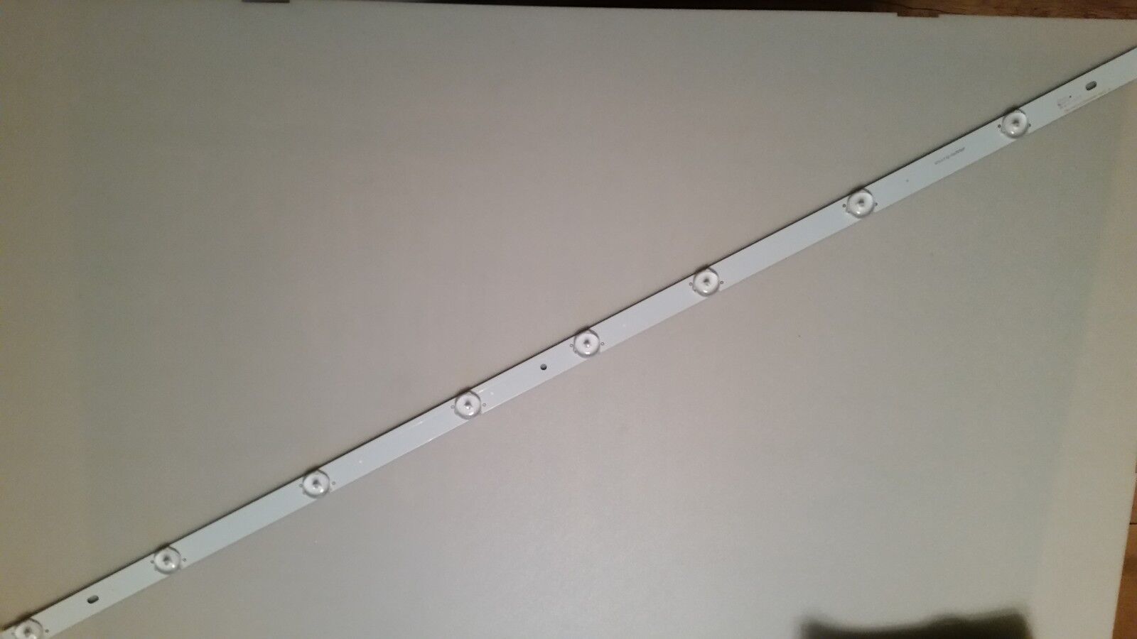 LED STRIP FOR 40″ BLAUPUNKT 40/133l SHARP LC-40CFG3021KF TV, SCREEN: JE400D3H