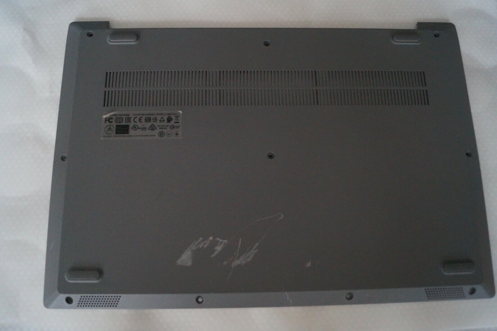 Lenovo Ideapad 3 15IIL05 bottom base case housing SCRTCHED SEE PICS AP1JV000860