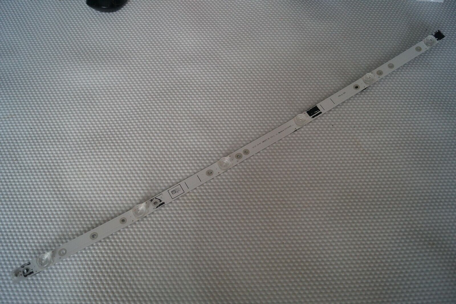 LED STRIP H65AE6100UK LB65073 V0 SS-L FOR 65″ HISENSE TV, SCREEN: HD650S1U71