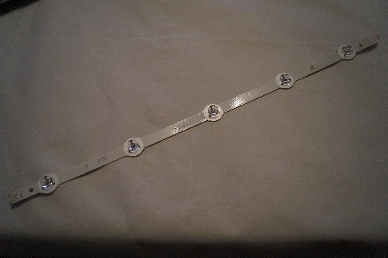 LED BACKLIGHT STRIP R1 6916L-1811A FOR LC470DUF VG F1 47″ PANASONIC TX-47ASE650