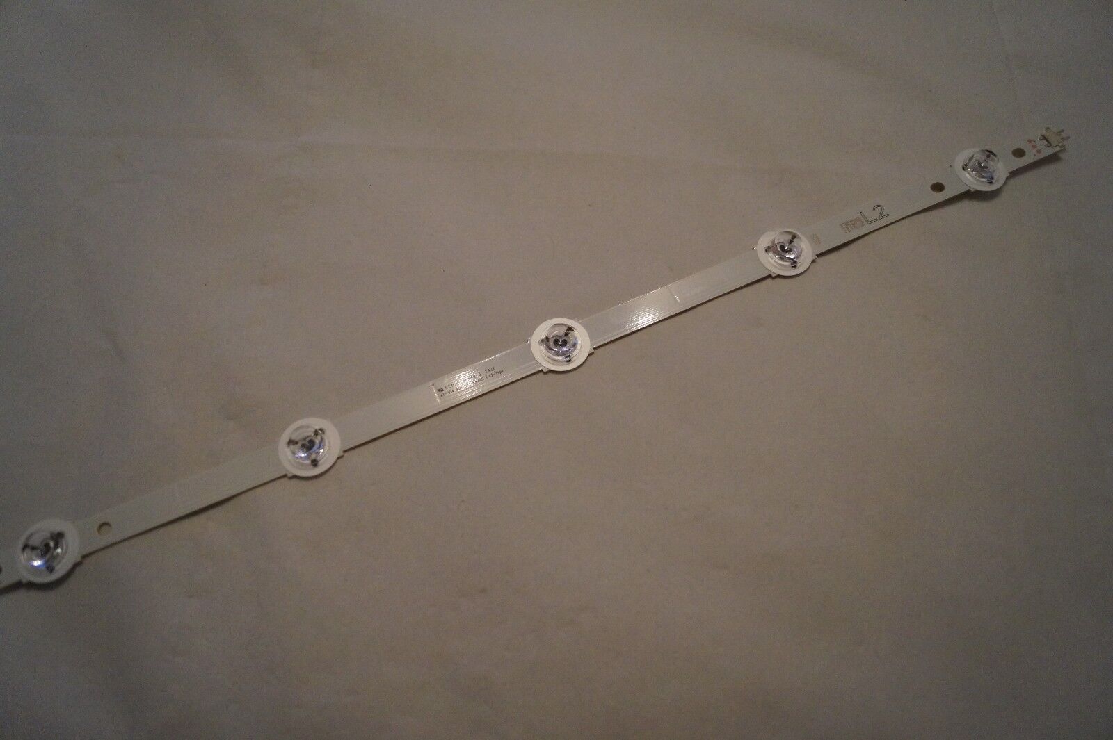 LED BACKLIGHT STRIP L2 6916L-1813A FOR LC470DUF VG F1 47″ PANASONIC TX-47ASE650