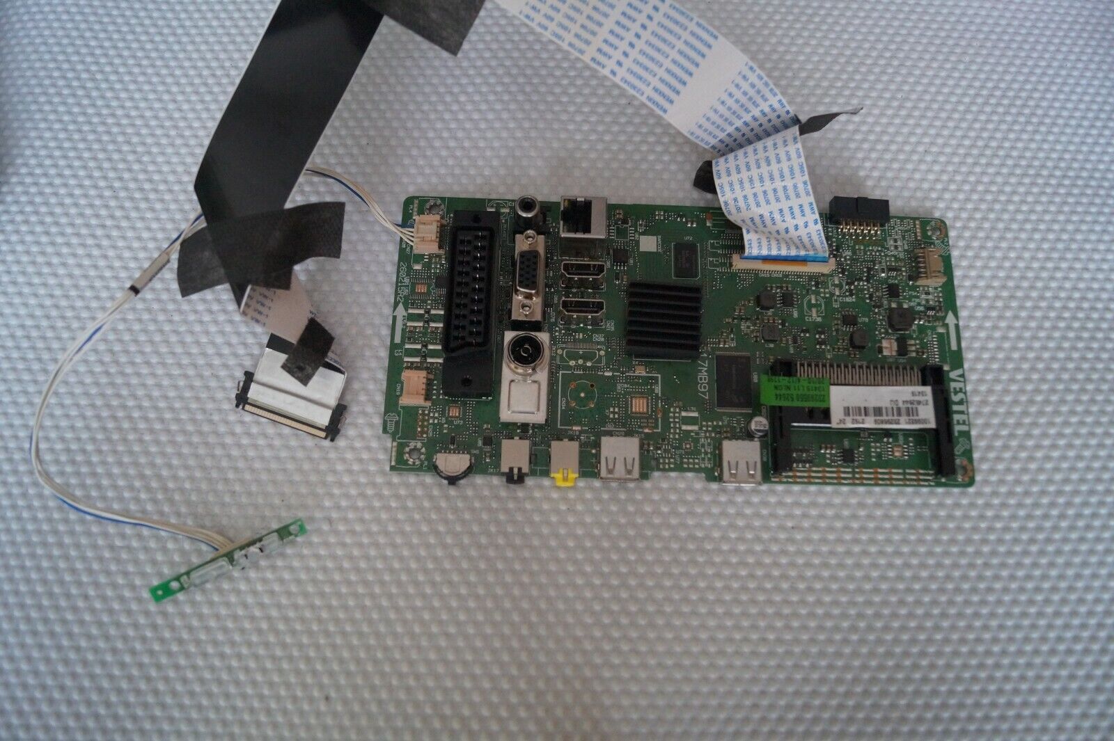 MAIN BOARD 17MB97 23296809 FOR 24″ HITACHI 24HBJ45U A COMBO TV VES236WNVB-2D-N01