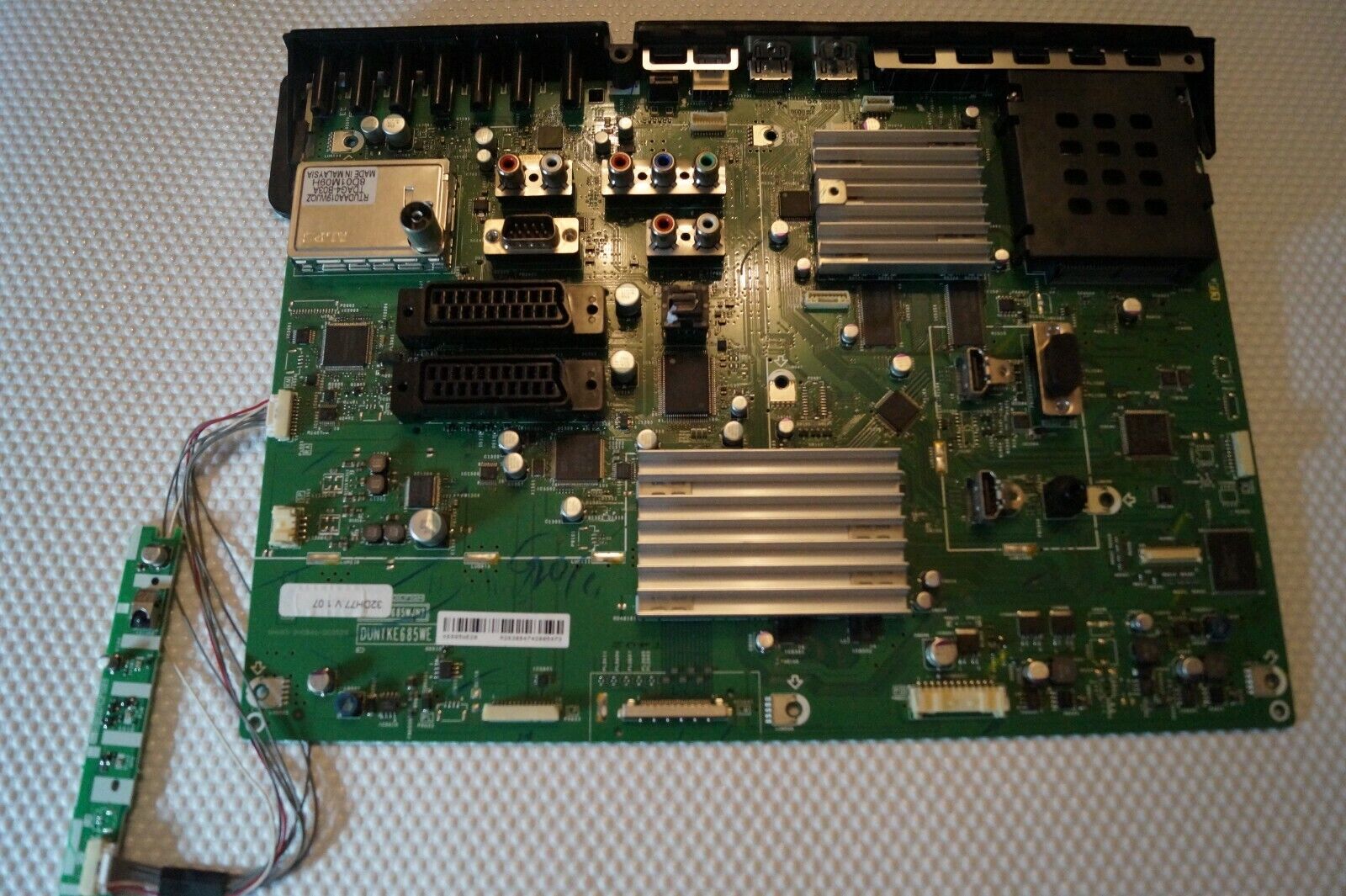 MAIN BOARD DUNTKE685WE KE685WE20 QPWBXE685WJN3 SHARP LC-32DH77E LCD TV