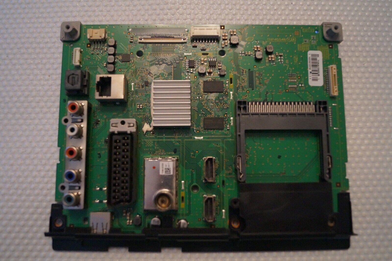 MAIN BOARD TNP4G548 1A TXN/A10WGUB FOR 39″ PANASONIC TX-L39EM6B TV, V390HJ1-LE6