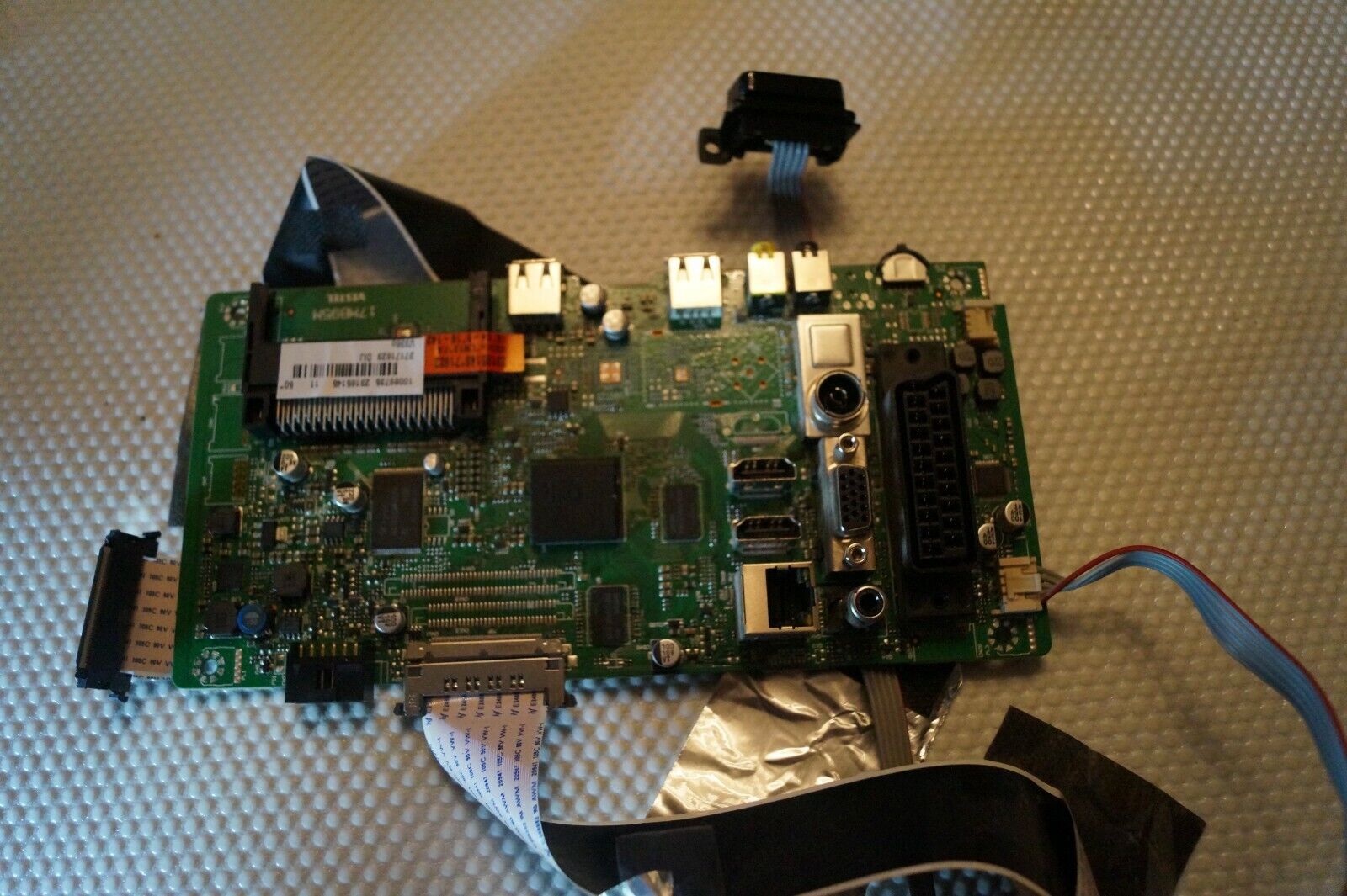 MAIN BOARD 17MB95M 23185145 FOR 50″ ISIS 50273HDDLED TV SCREEN VES500UNDC-2D-N01