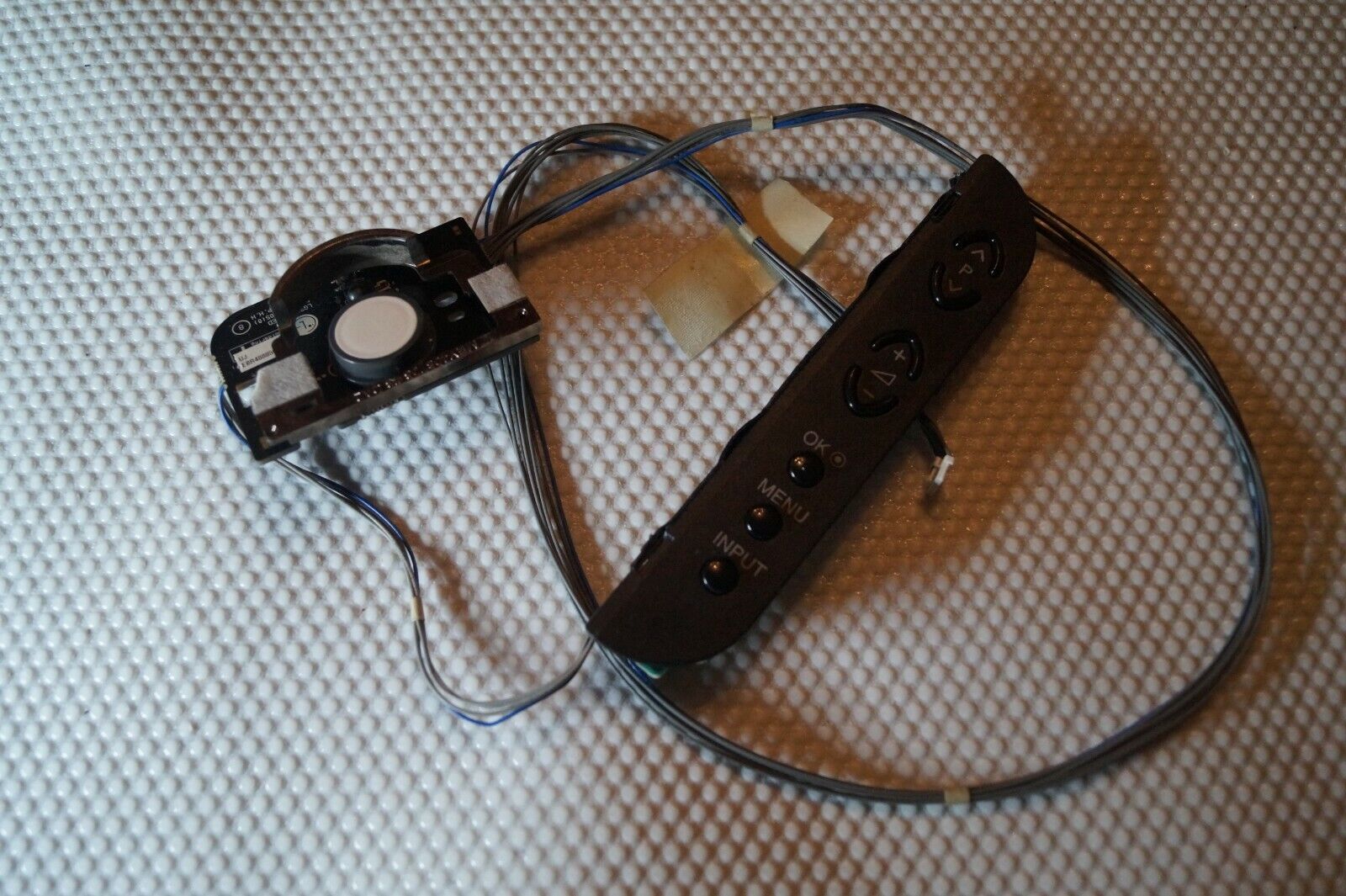 IR SENSOR EBR48885610 & CONTROL BUTTONS EBR48885609 FOR 37″ LG 37LF2500 LCD TV