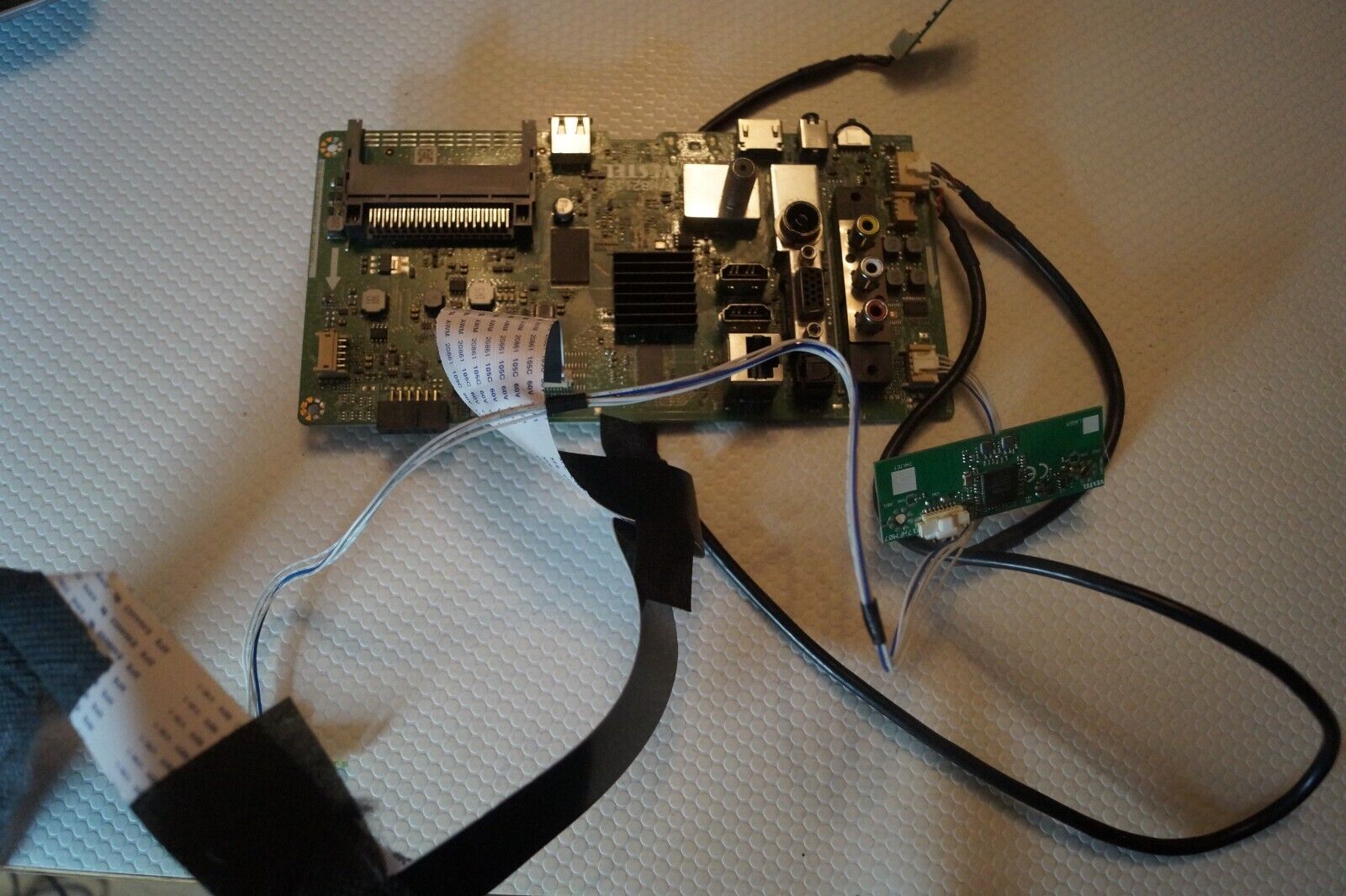 MAIN BOARD 17MB211S 23617178 FOR 32″ WALKER 32WPSDVD19P LED TV VES315WNDH-2D-N22