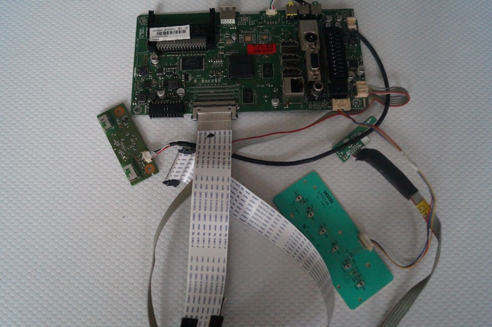 MAIN BOARD 17MB95 R3 23197474 FOR 40″ TOSHIBA 40L3453DB TV, VES400UNDS-2D-R06