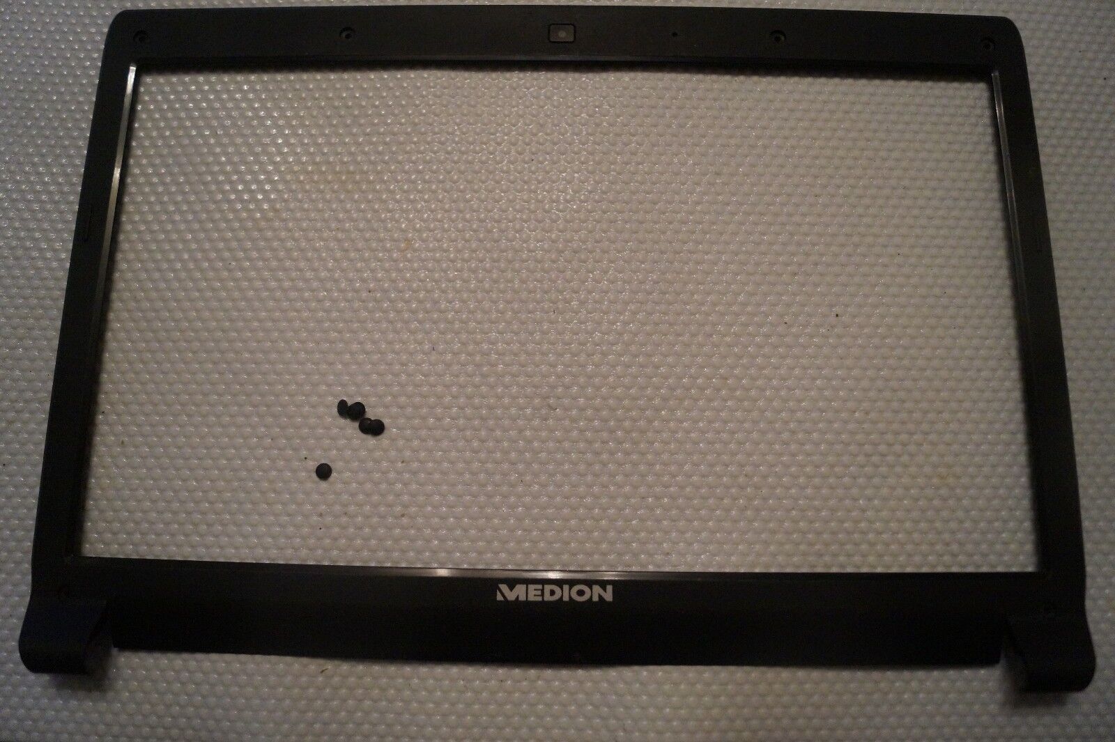 SCREEN BEZEL FOR 15.6″ MEDION AKOYA E6228 LAPTOP GENUINE