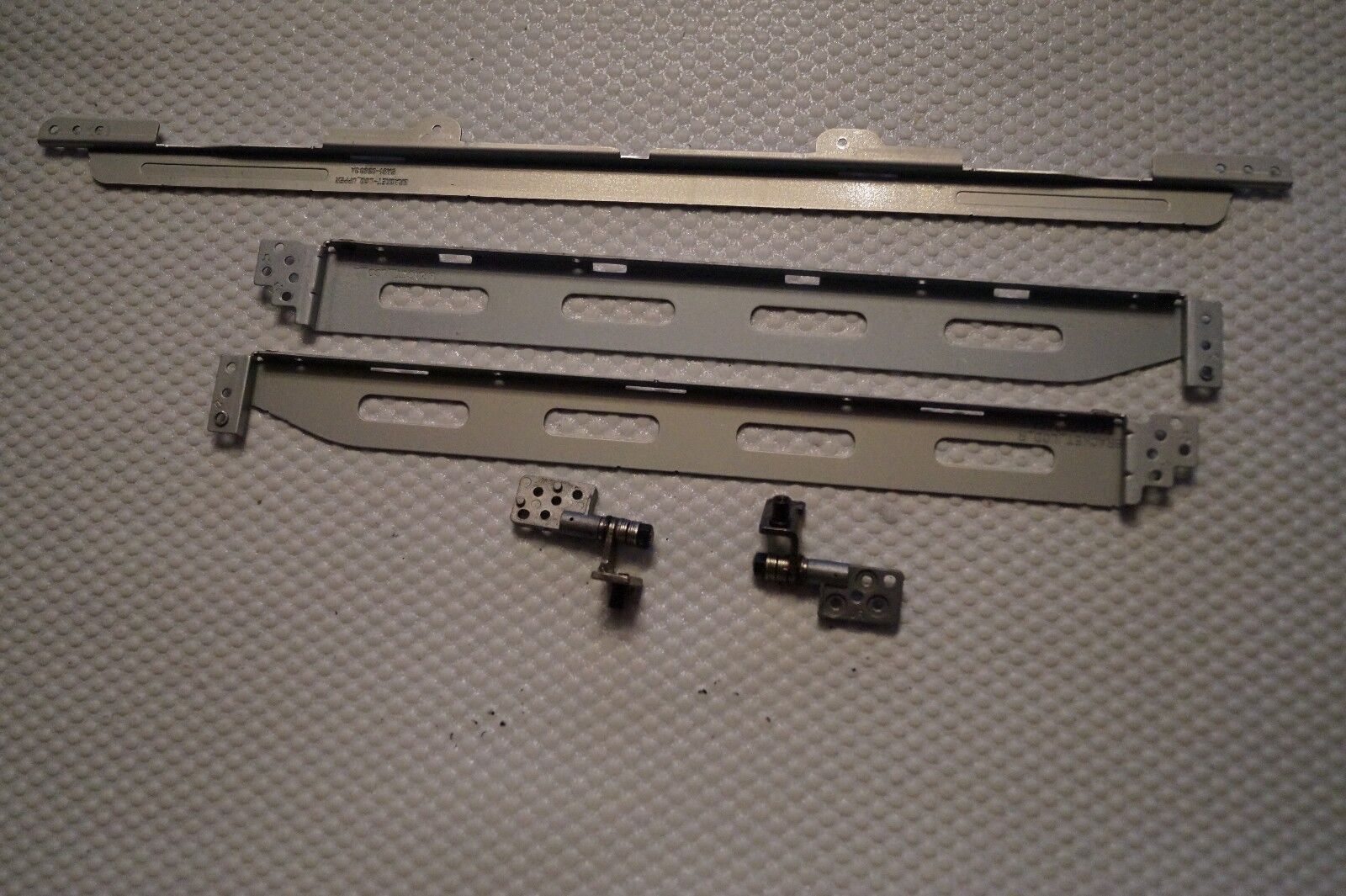 Screen Hinges Supports Brackets Left Right & TOP FOR 15.4″ Samsung R60+ LAPTOP