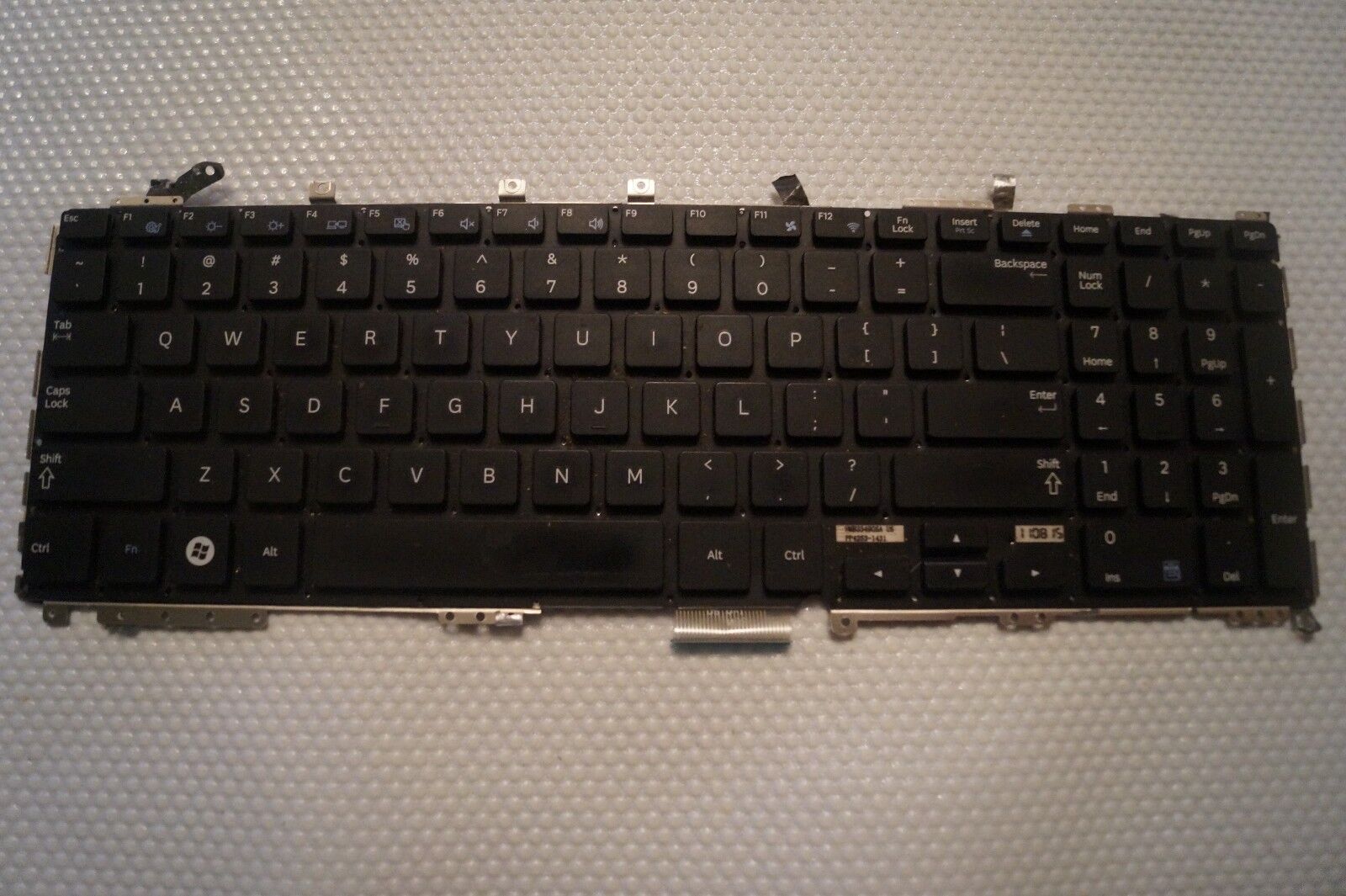 KEYBOARD BA59-03175A GENUINE FOR 15.6″ SAMSUNG NP700Z5B LAPTOP