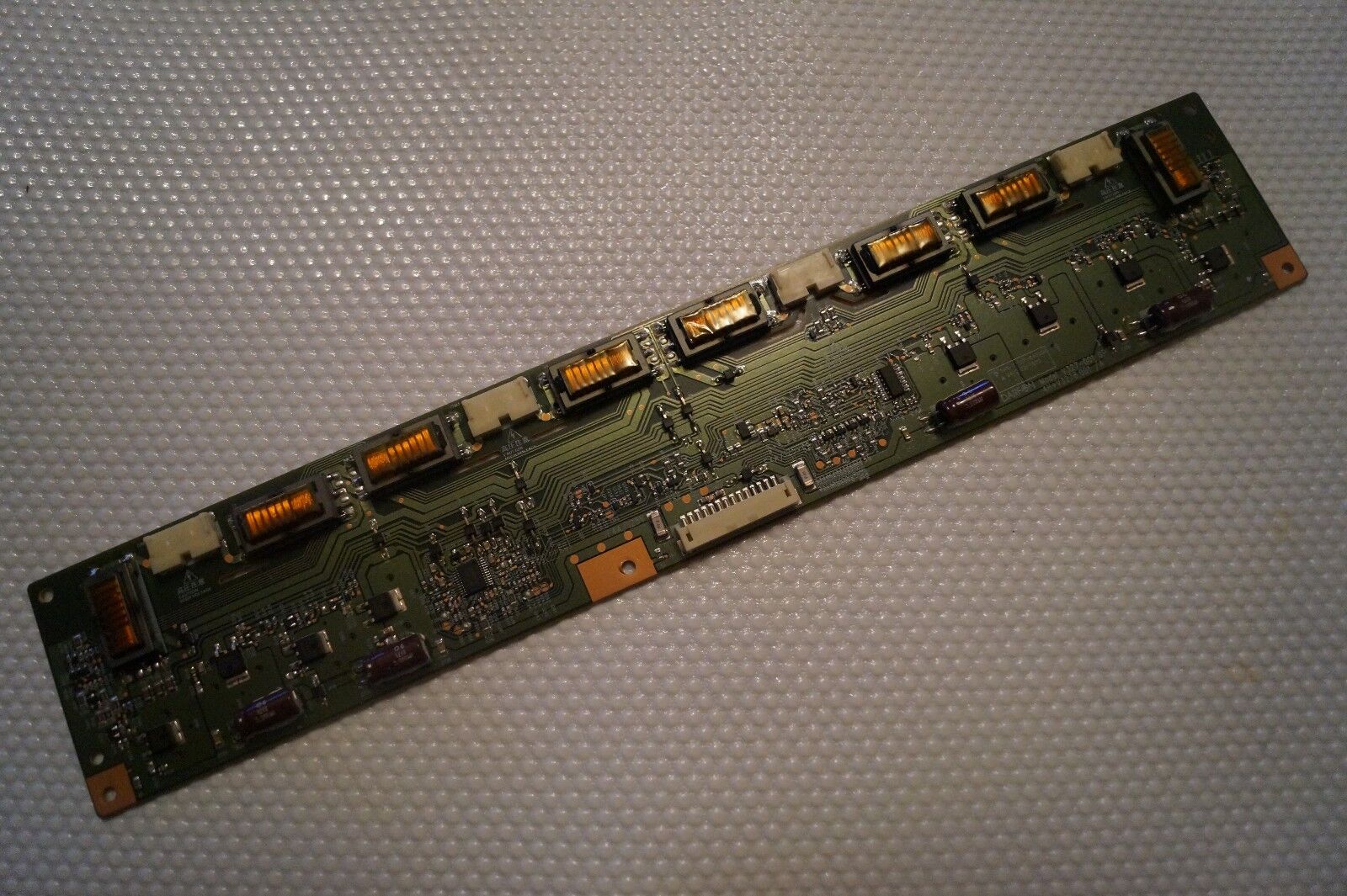 INVERTER BOARD V327-001 GP FOR ALBA LCD32947DVDHD TV ,BOE SCREEN HV320WXC-100