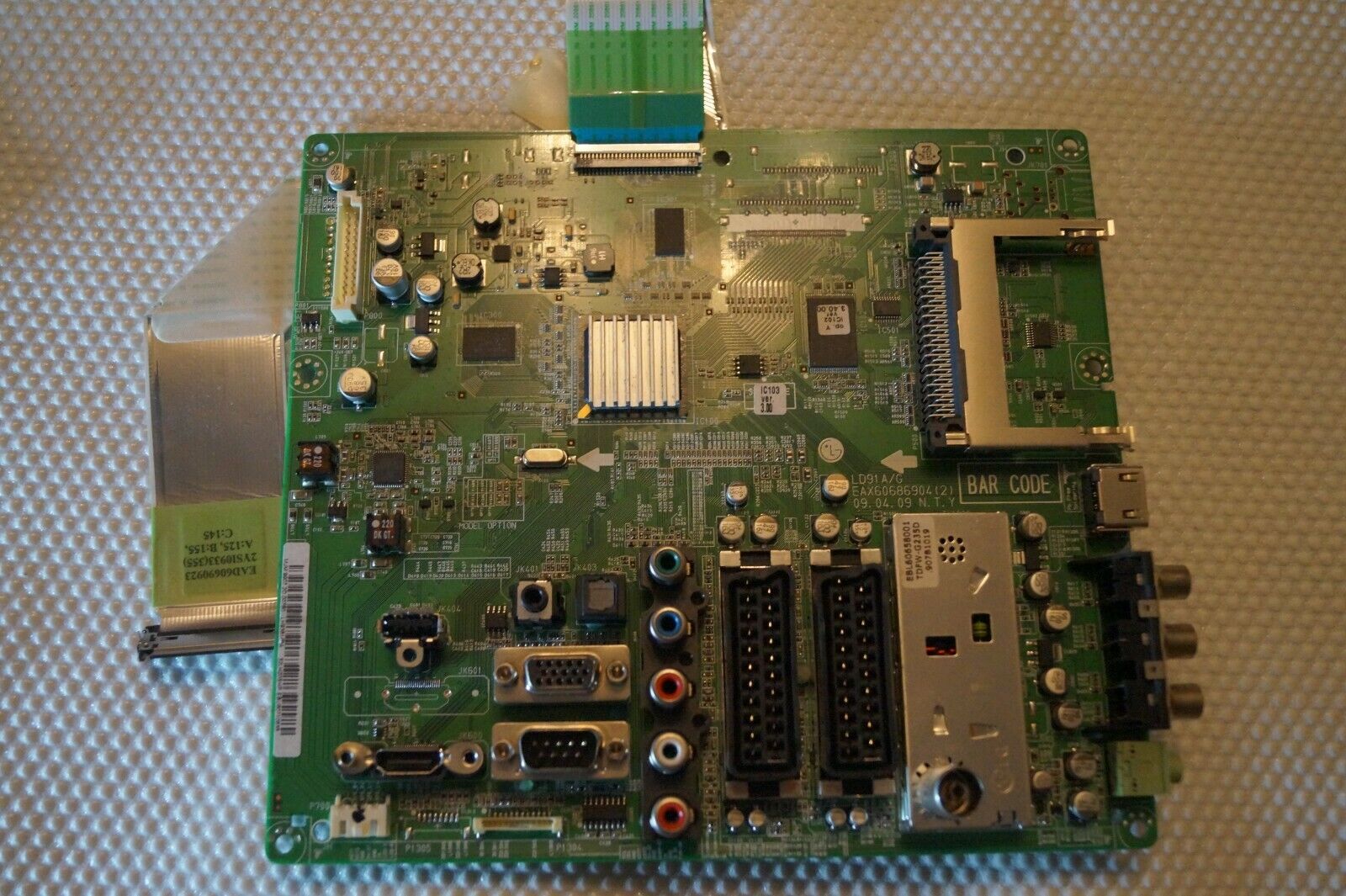 MAIN BOARD EAX60686904(2) EBU60710838 FOR 32″ LG 32LH2000 LCD TV, LK315T3LA57