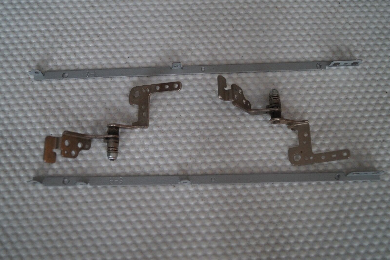 SCREEN HINGES L & R FOR 13.3″ SONY VAIO PCG-6R1M VGN-C2Z LAPTOP