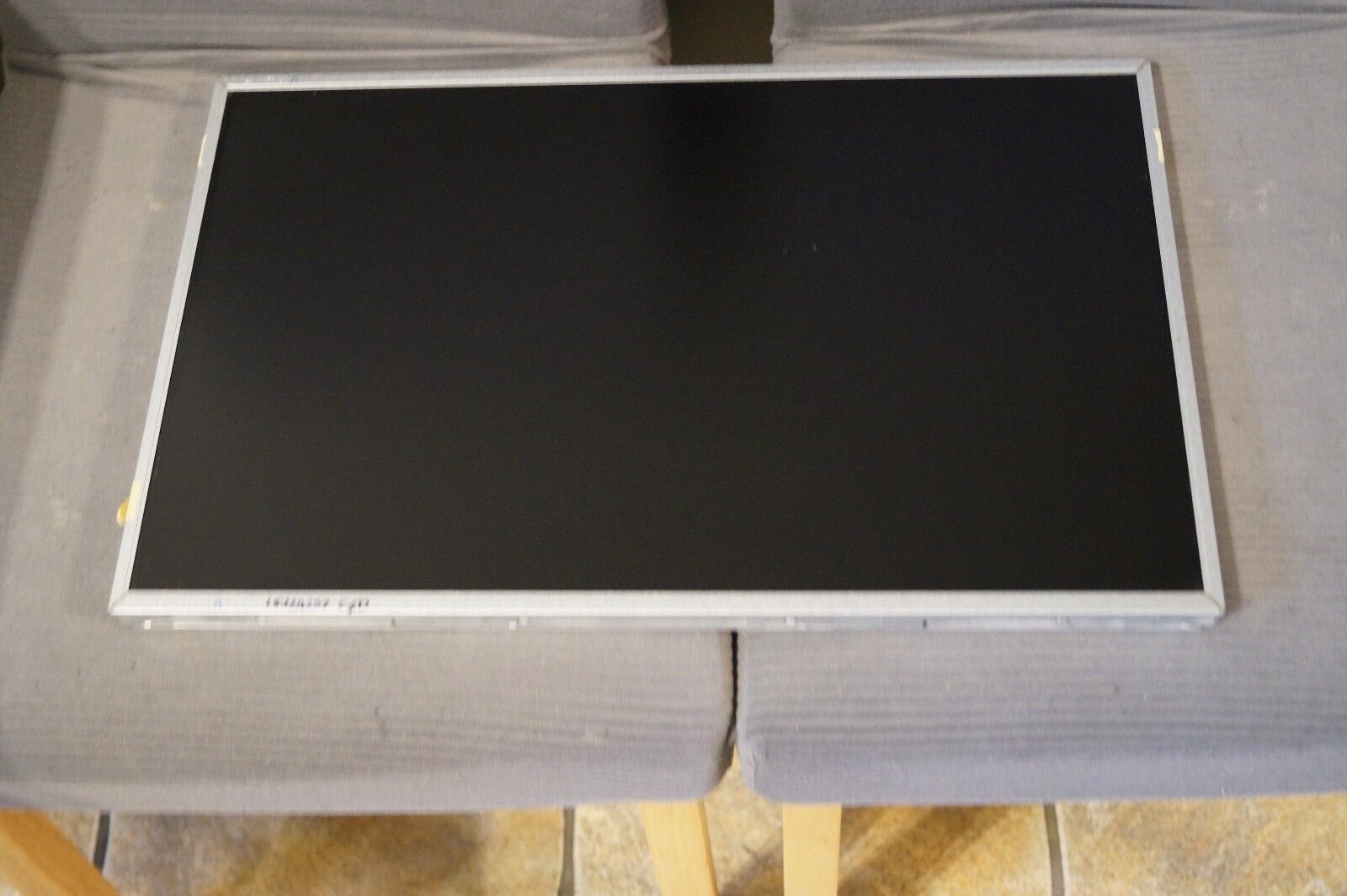 LCD SCREEN PANEL LTM220M1-L01 FOR 22″ SAMSUNG LE22A457C1D TV philips 9602/05 AiO