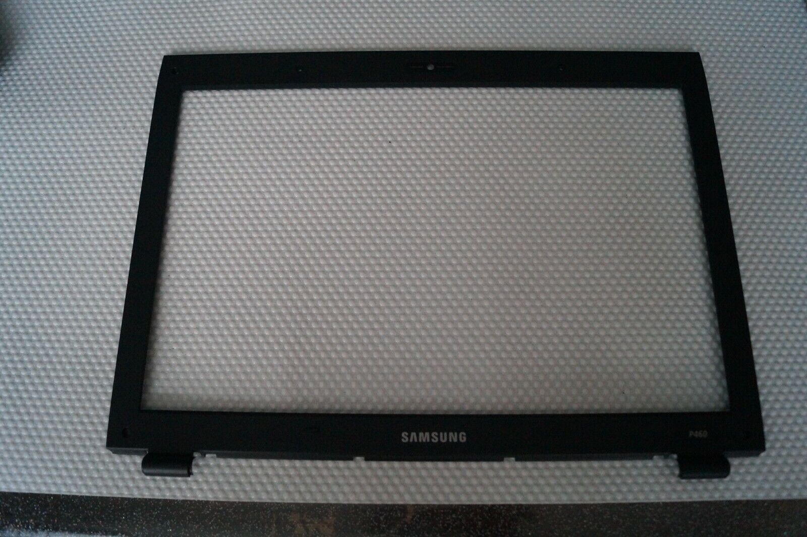 SCREEN BEZEL BA75-02086A GENUINE FOR 14.1″ SAMSUNG P460 LAPTOP