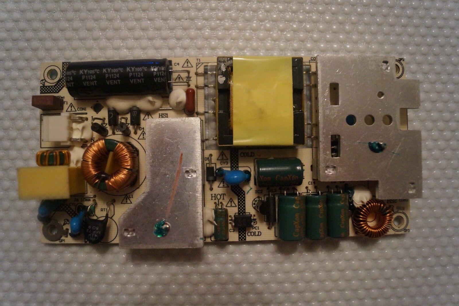 PSU POWER SUPPLY BOARD CQC09001033440 FOR 22″ UMC W215/173G LED TV