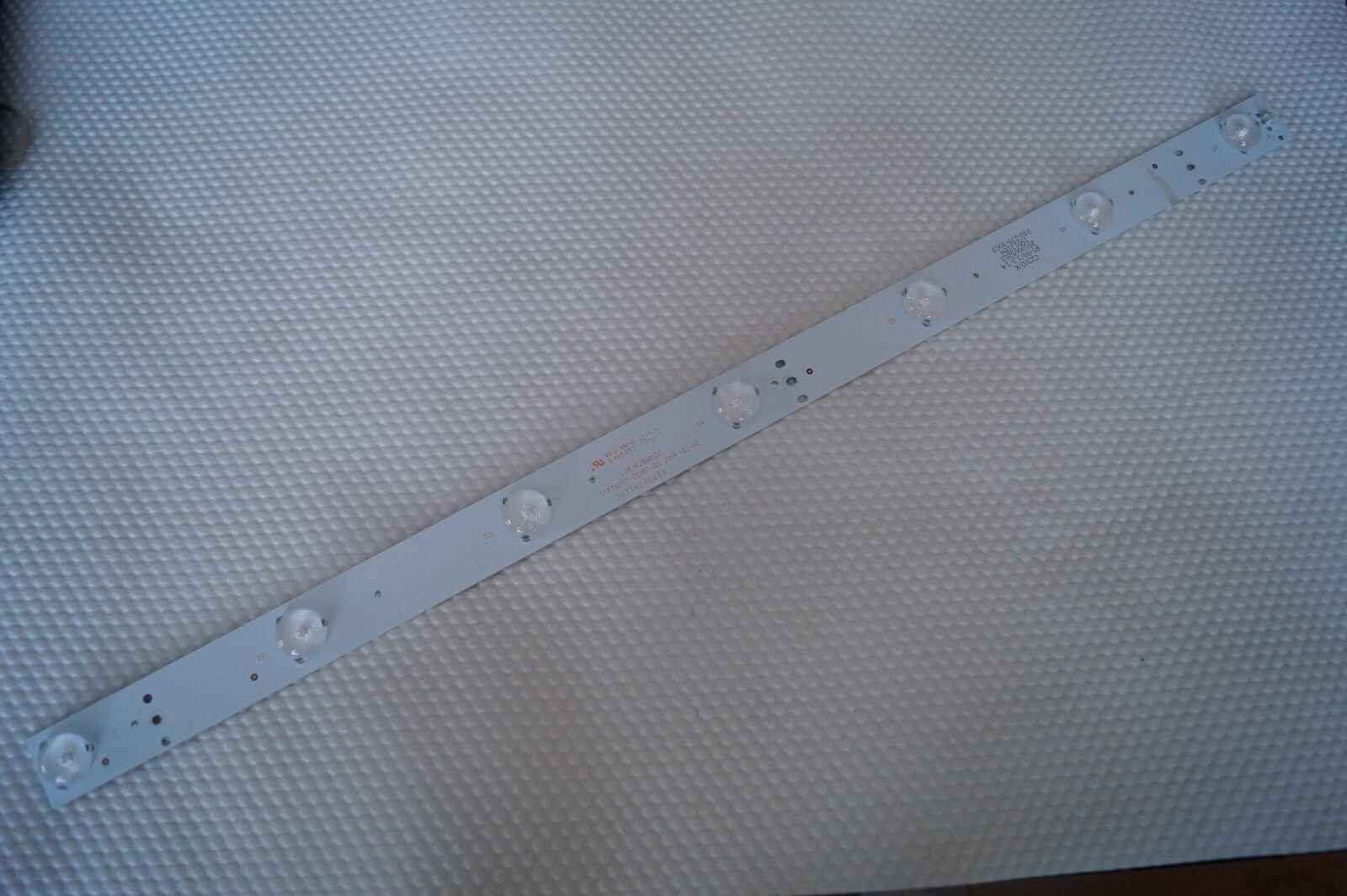 LED BACKLIGHT STRIP TF275D07-ZC15F-02 FOR T275ST-A01-DY3 28″ SEIKI SE28HO02UK TV