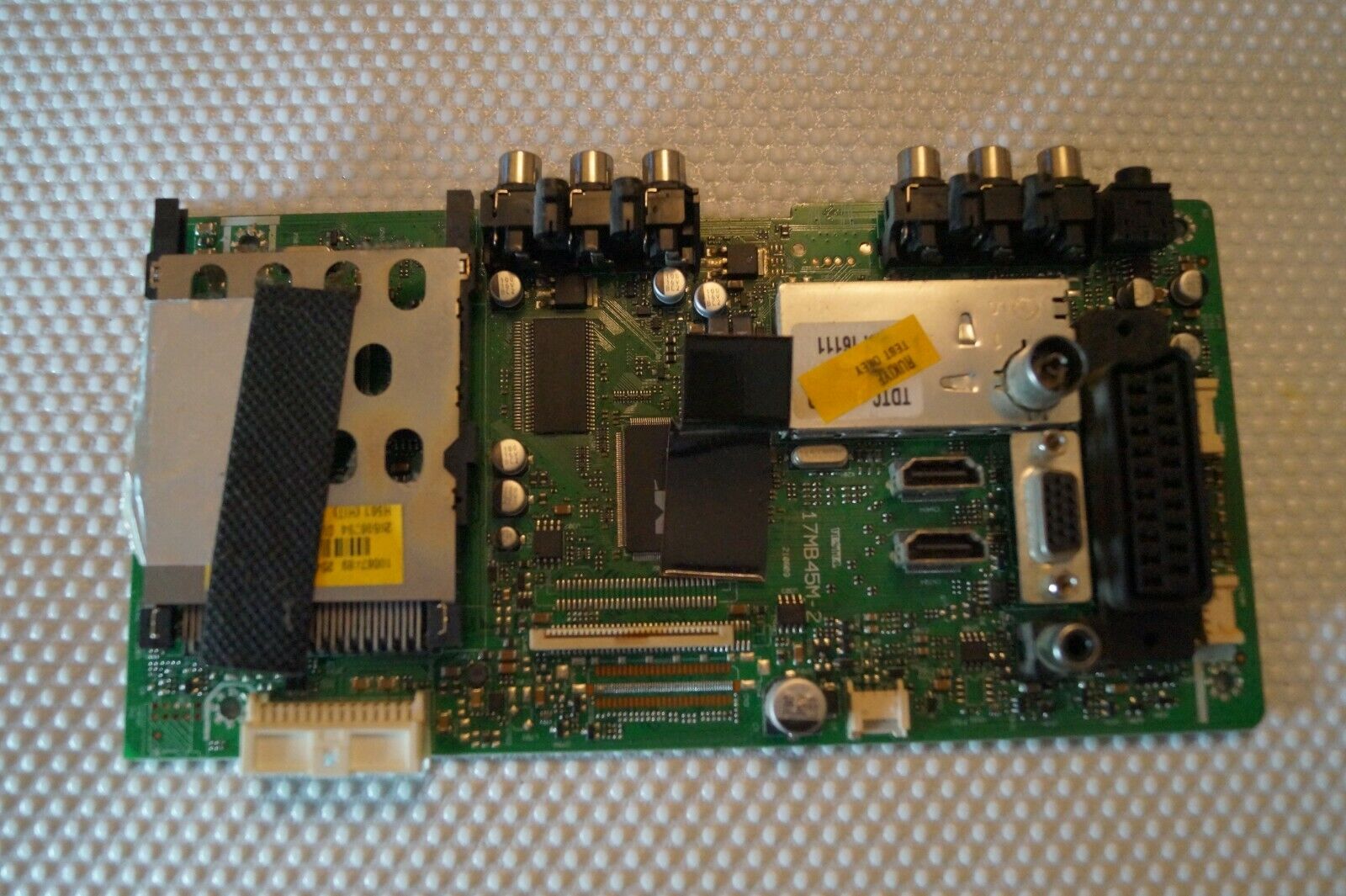 MAIN BOARD 17MB45M-2 10067489 FOR 32″ HITACHI L32HP04U A LCD TV, LTA320AP06