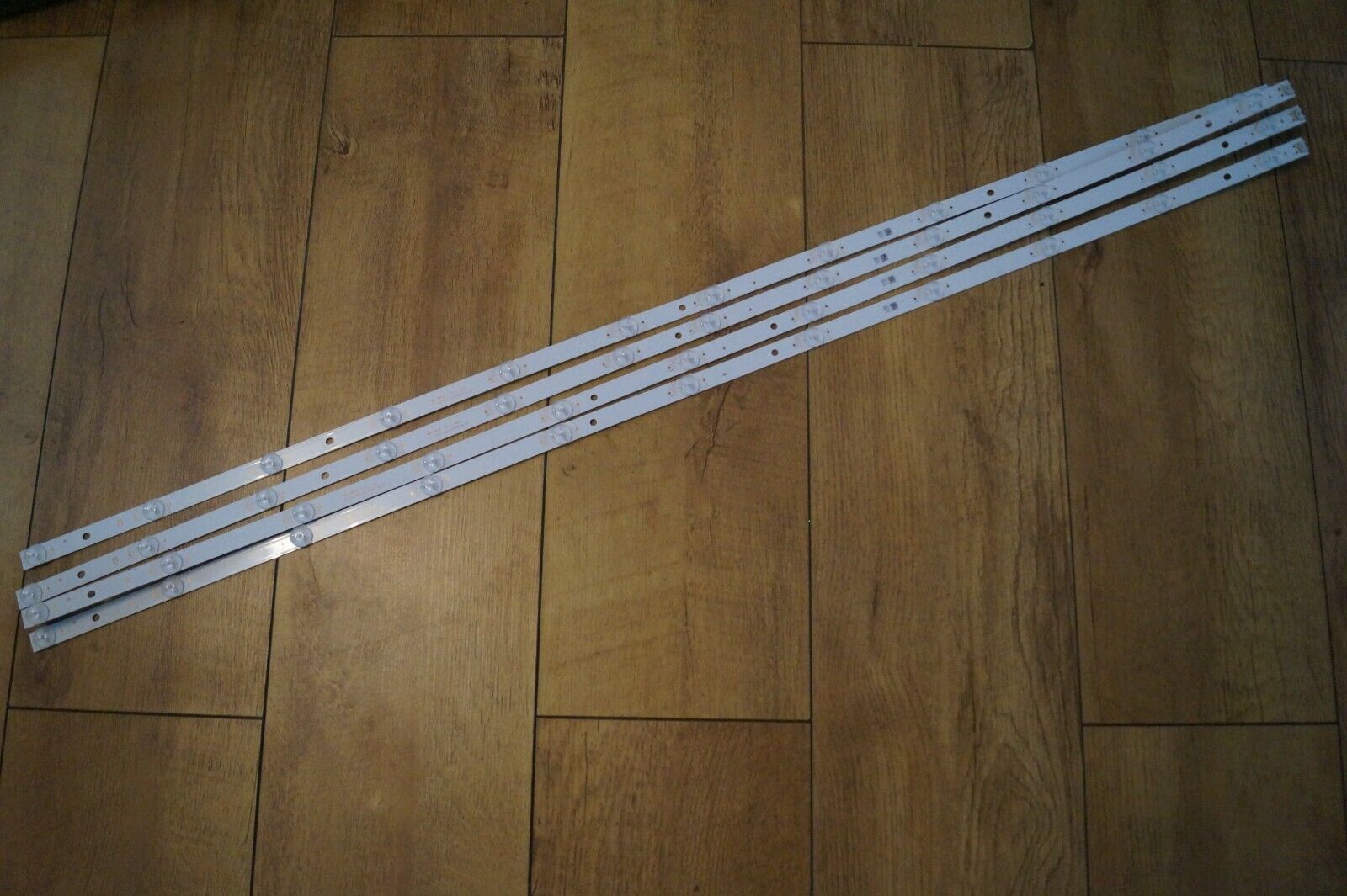 LED STRIPS SET JL.D550B1330-078CS-M_V01 JL.D550C1330-078CS-M_V01 55HK6100U