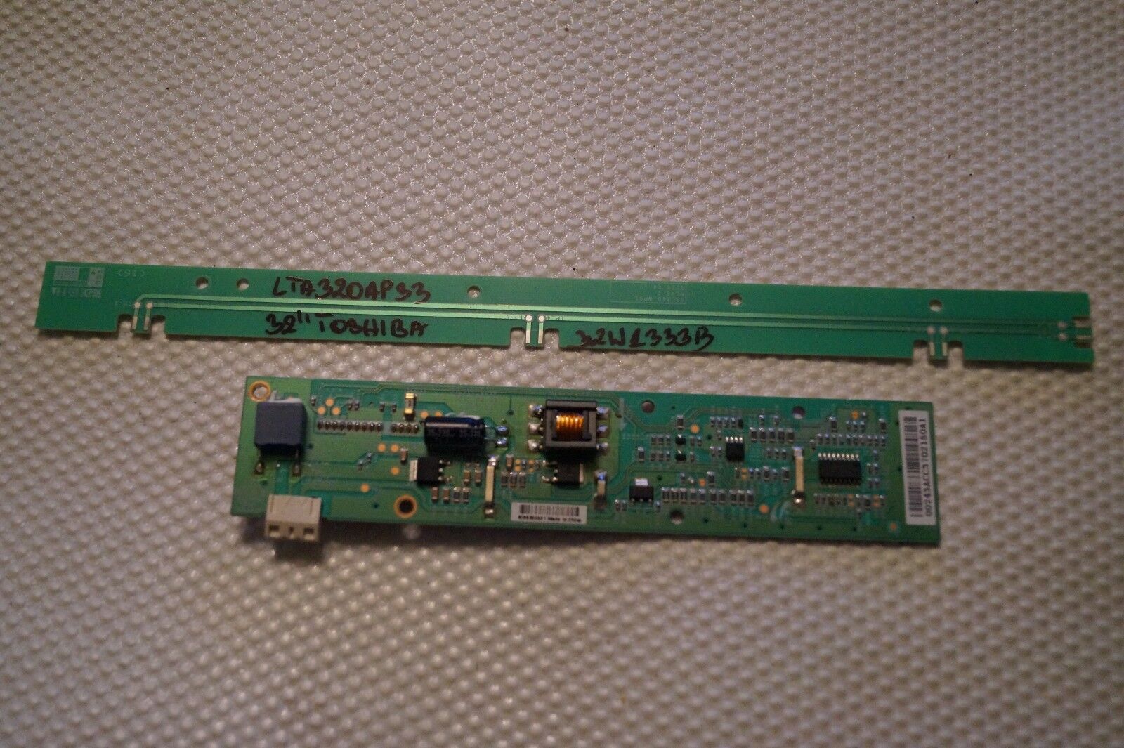 INVERTER BOARD 32-E251 32D1333B 32W1333B SSL320_0D3A FOR LTA320AP33 32″ LED TV