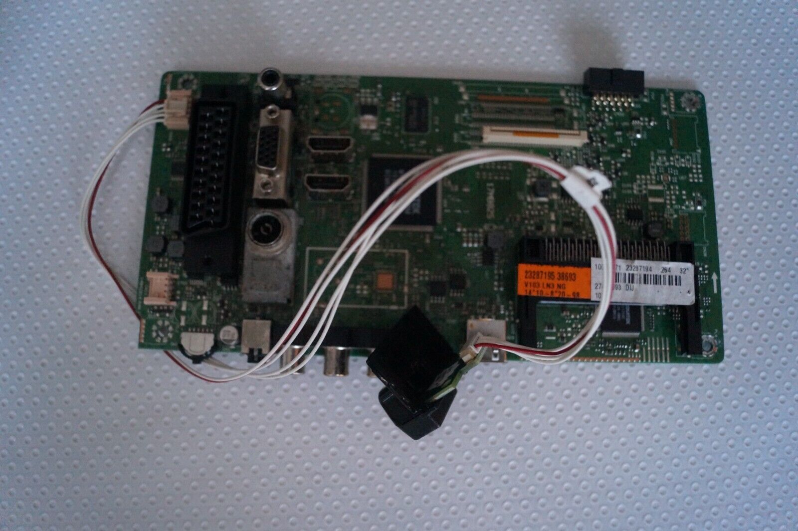 MAIN BOARD 17MB82S 23287194 FOR 32″ CELCUS DLED32167HD , VES315WNDL-2D-N02