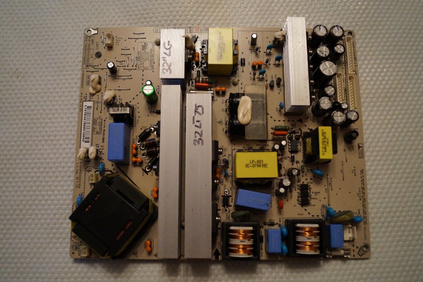 PSU POWER SUPPLY BOARD EAX32268501/9 EAY34795001 FOR 32″ LG 32LT75 32LC46 32LC56