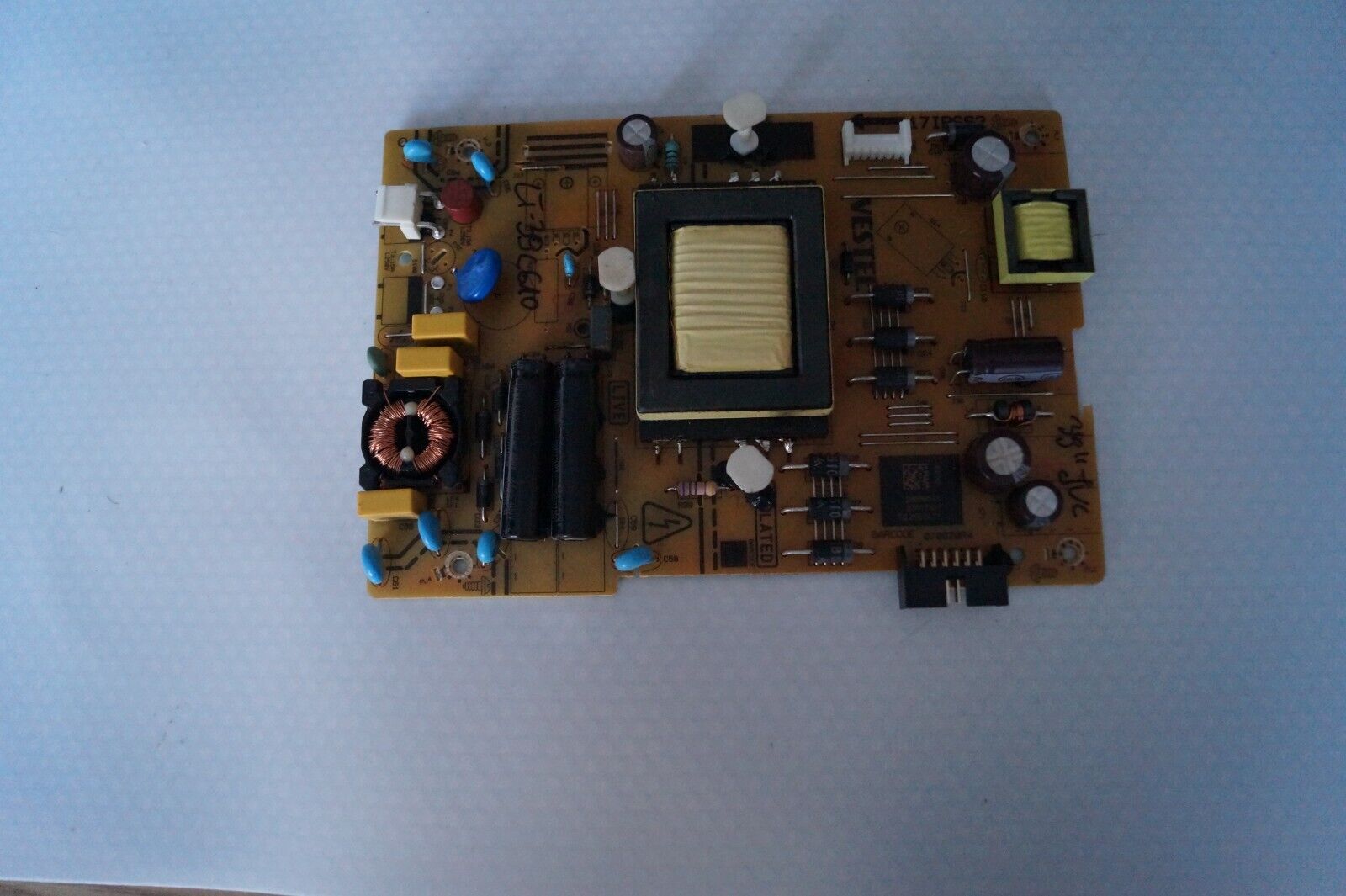 PSU POWER SUPPLY BOARD 23517907 17IPS62 FOR 39″ JVC LT-39C610 LED TV