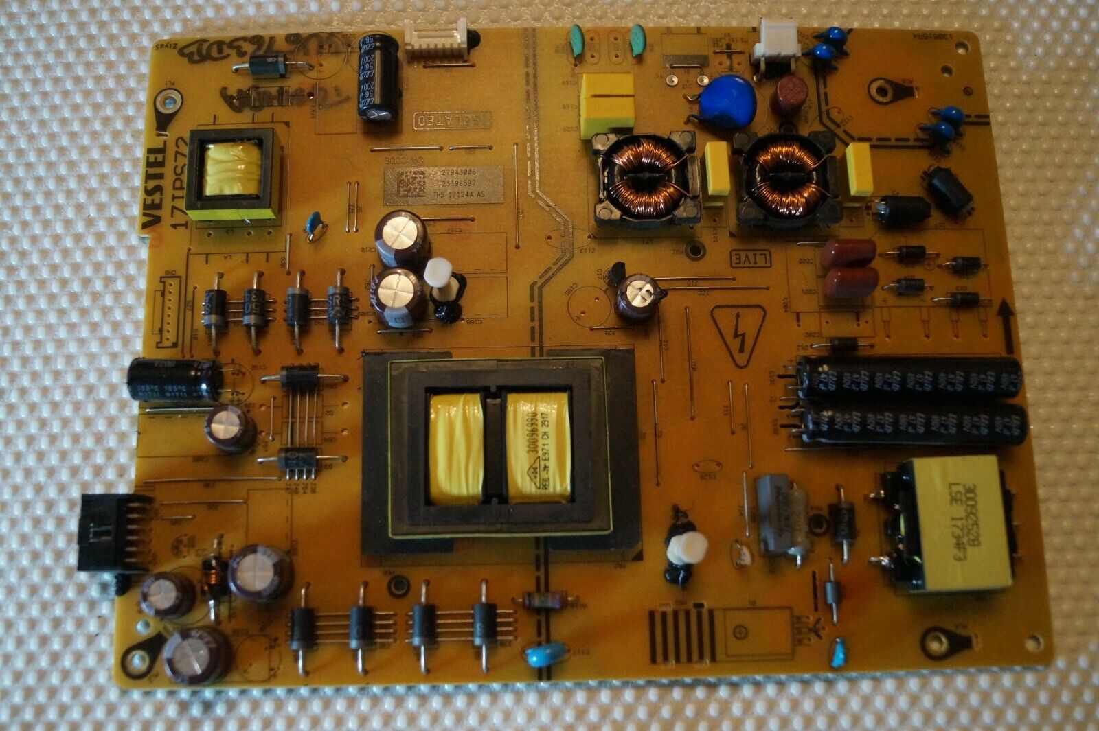 PSU POWER SUPPLY BOARD 17IPS72 23396597 FOR 43″ TOSHIBA 43U6763DB LED SMART TV