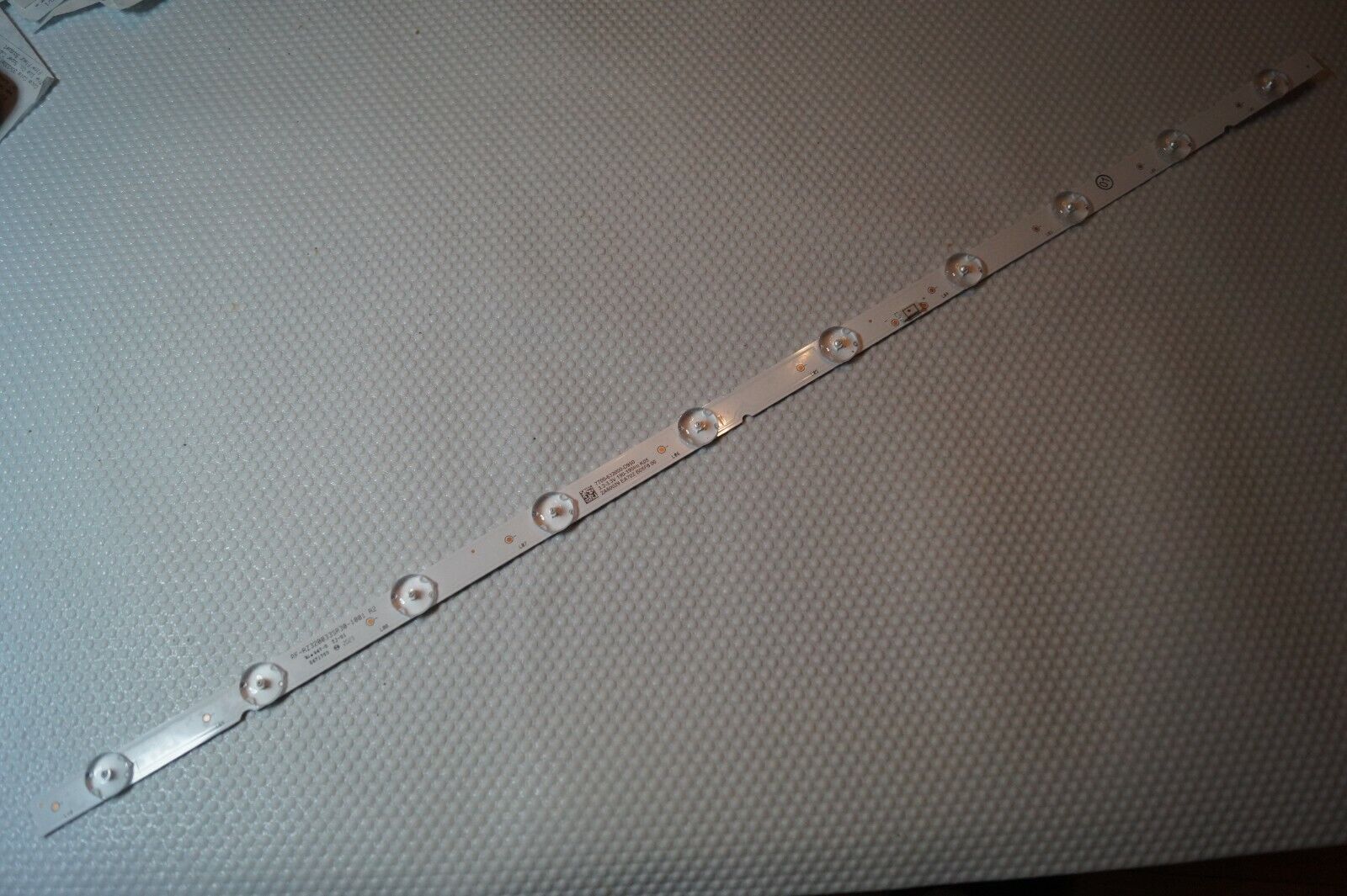 LED STRIP FOR 32″ LG 32UM6300PLA TV, SLD320F0 (BD0-B00) RF-AZ320033SR30-1001 A2