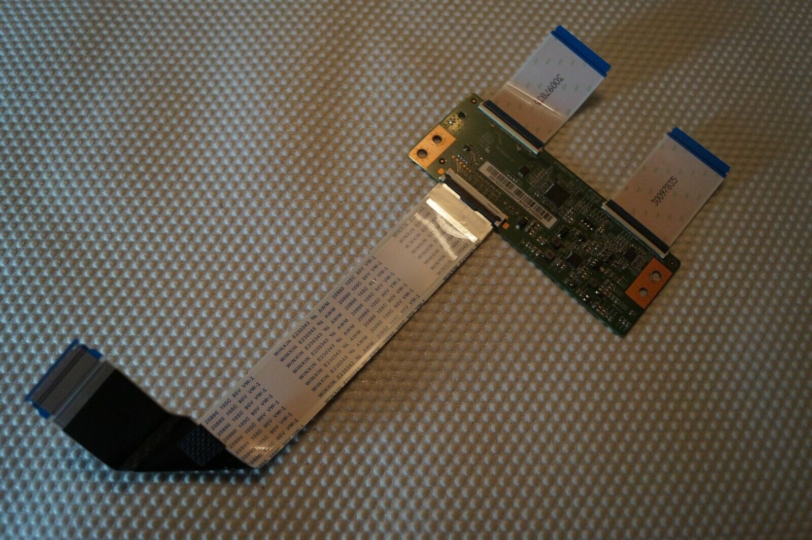 T-CON BOARD PT430CT02-4-C-1 FOR WALKER 43WPS20P TV, SCREEN VES430UNDH-2D-N42