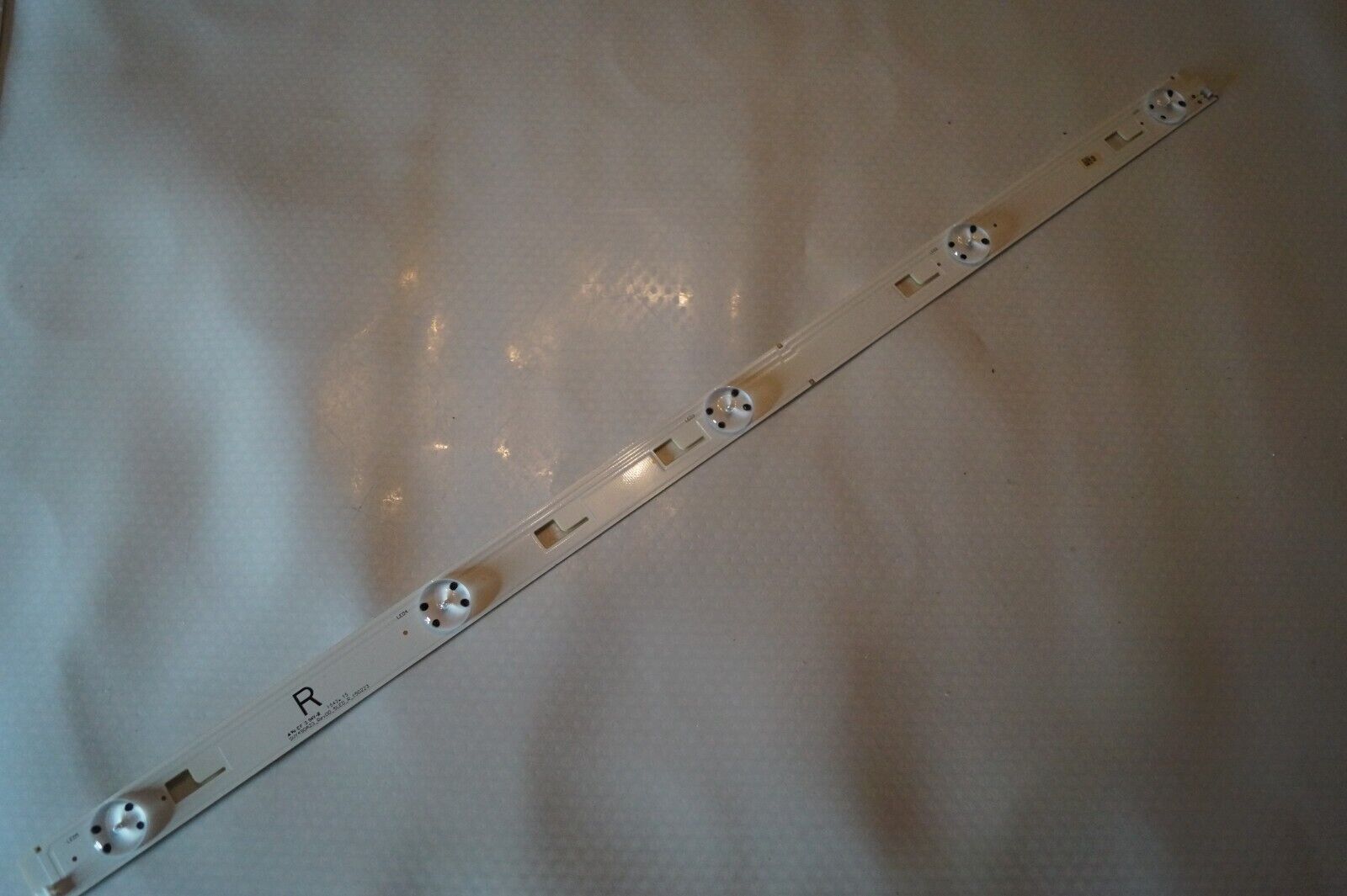 LED STRIP KD-55X8005C SVY490A23_REV00_5LED_R_150223 FOR 55″ SONY TV, SYV4942